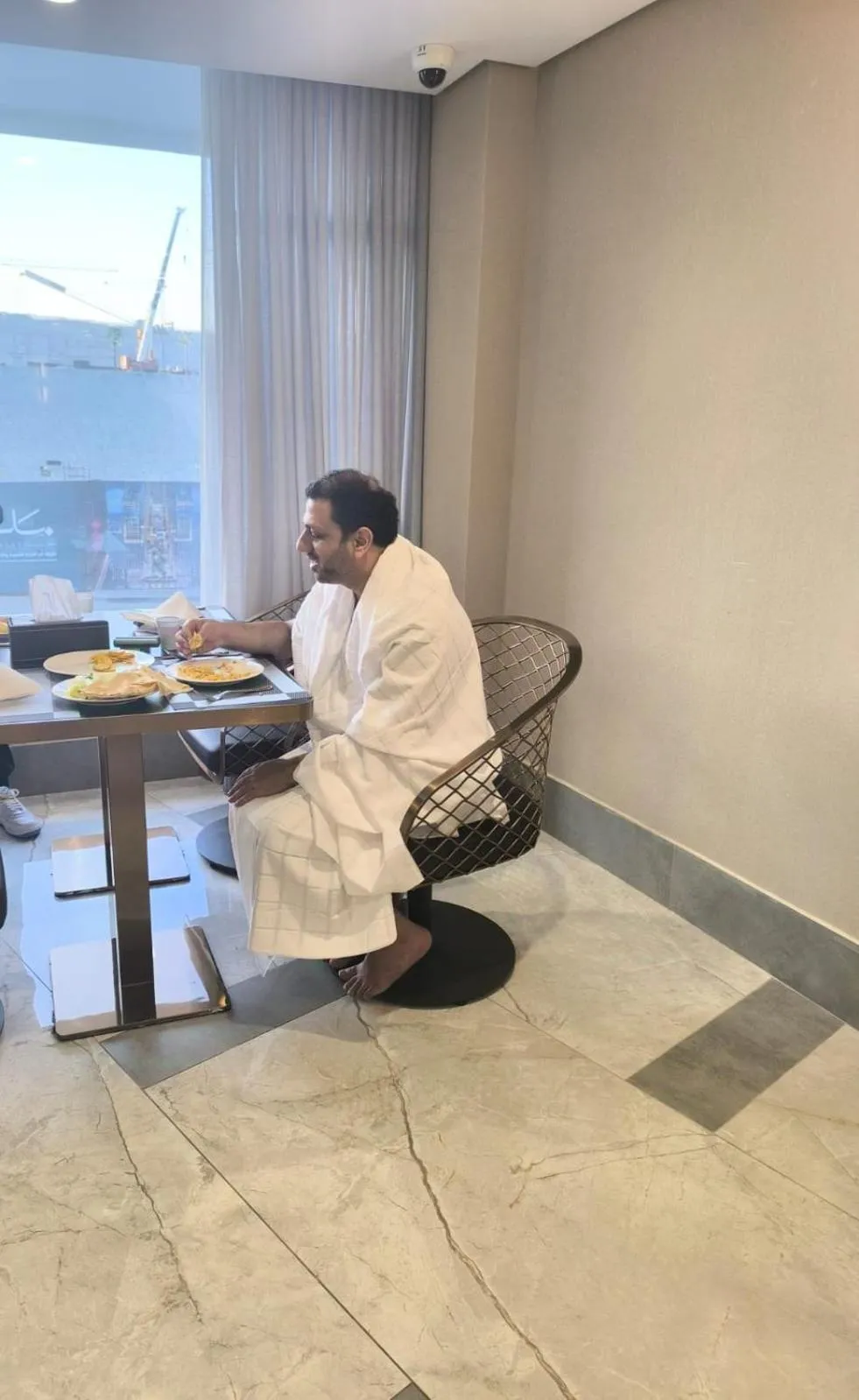 Restaurant/places to eat in Nasamat Makkah Hotel