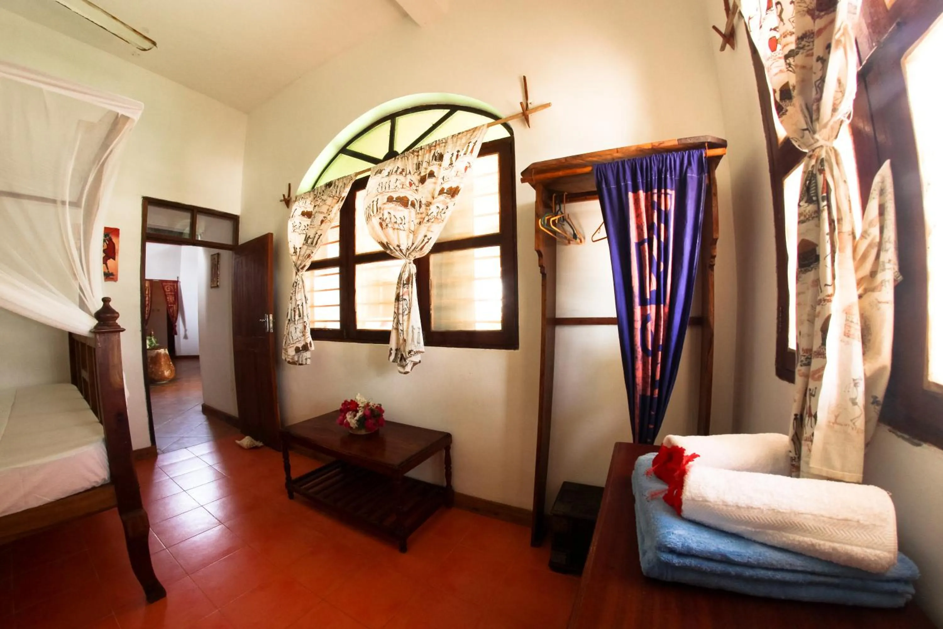 Bedroom, Bed in Kipepeo Lodge Zanzibar