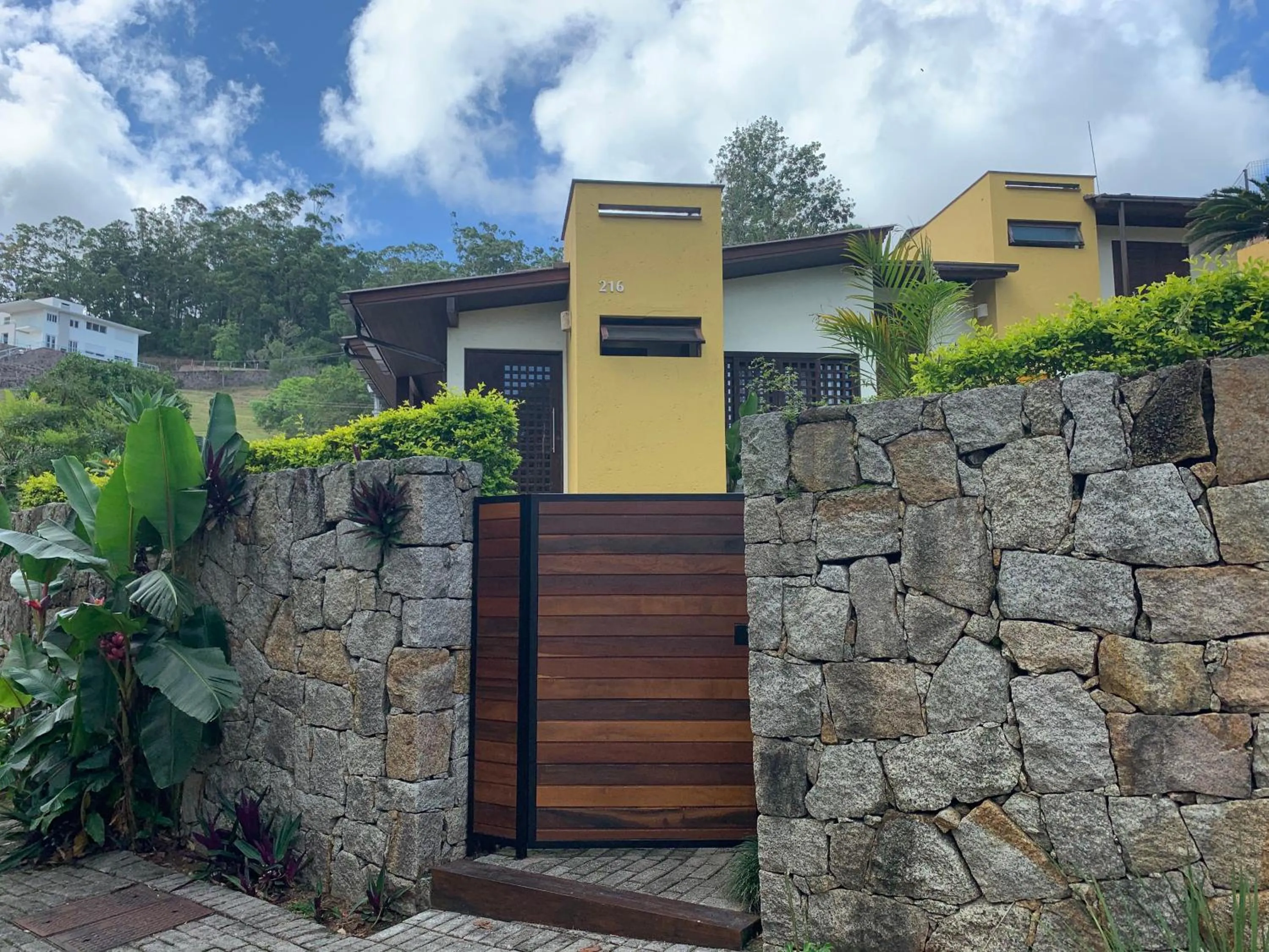 Property building in Casa Ideal para Férias em Florianópolis