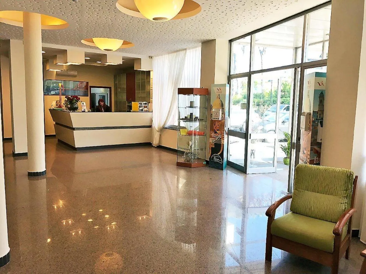 Lobby or reception in Hotel River Palace