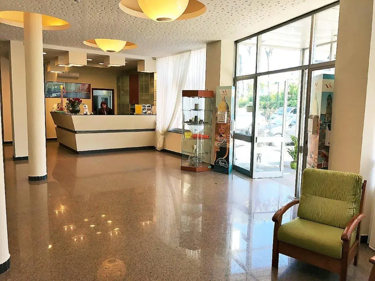 Lobby or reception in Hotel River Palace Lobby or reception in Hotel River Palace