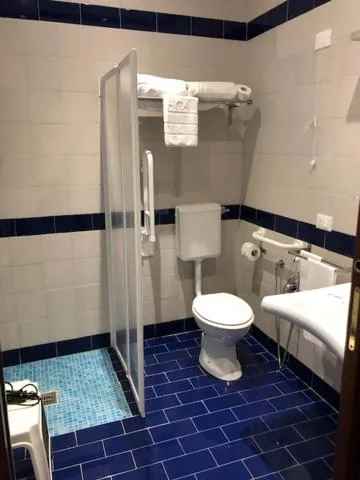 Bathroom in Hotel River Palace