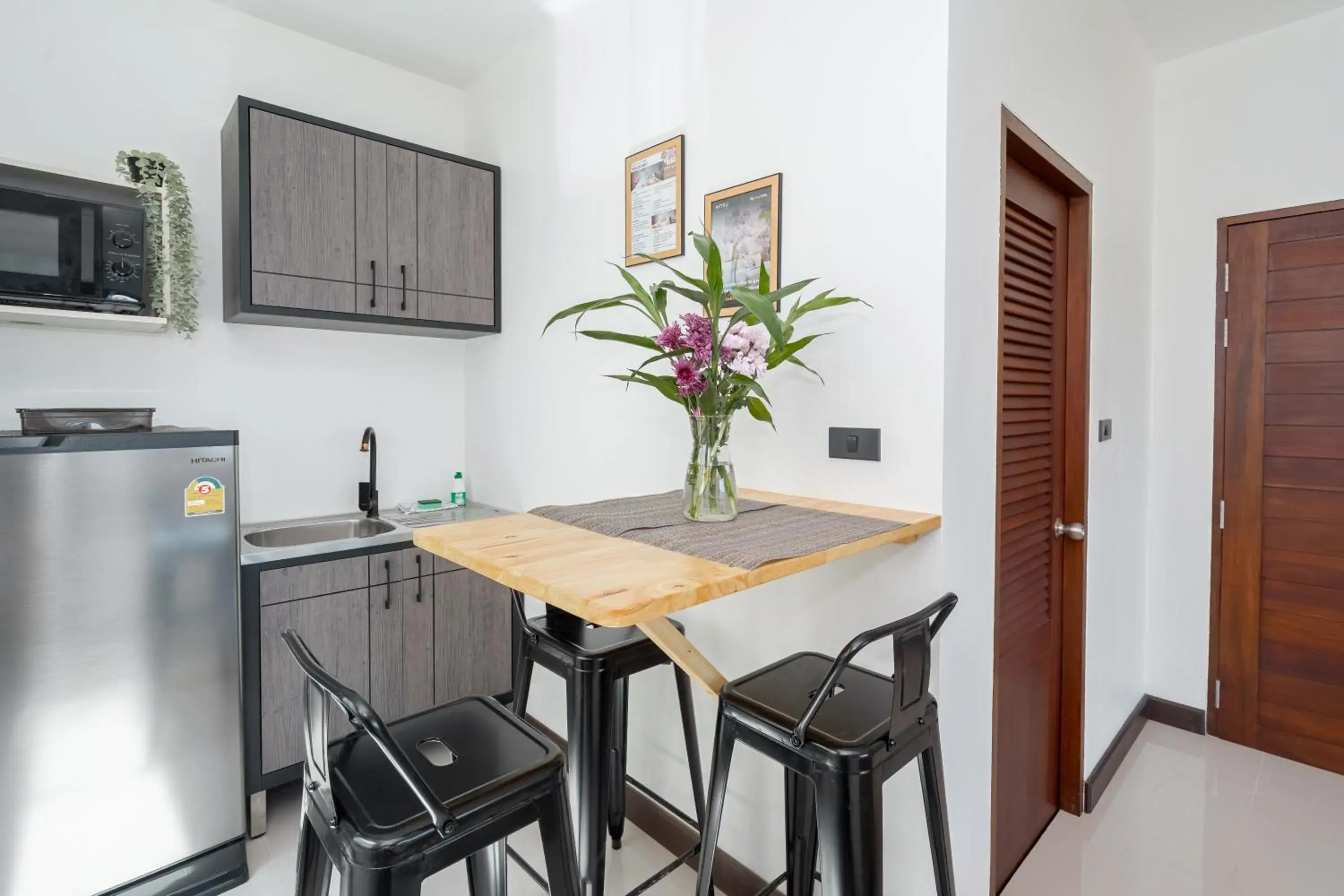 Kitchen or kitchenette in Mitsu Guesthouse Kitchen or kitchenette in Mitsu Guesthouse