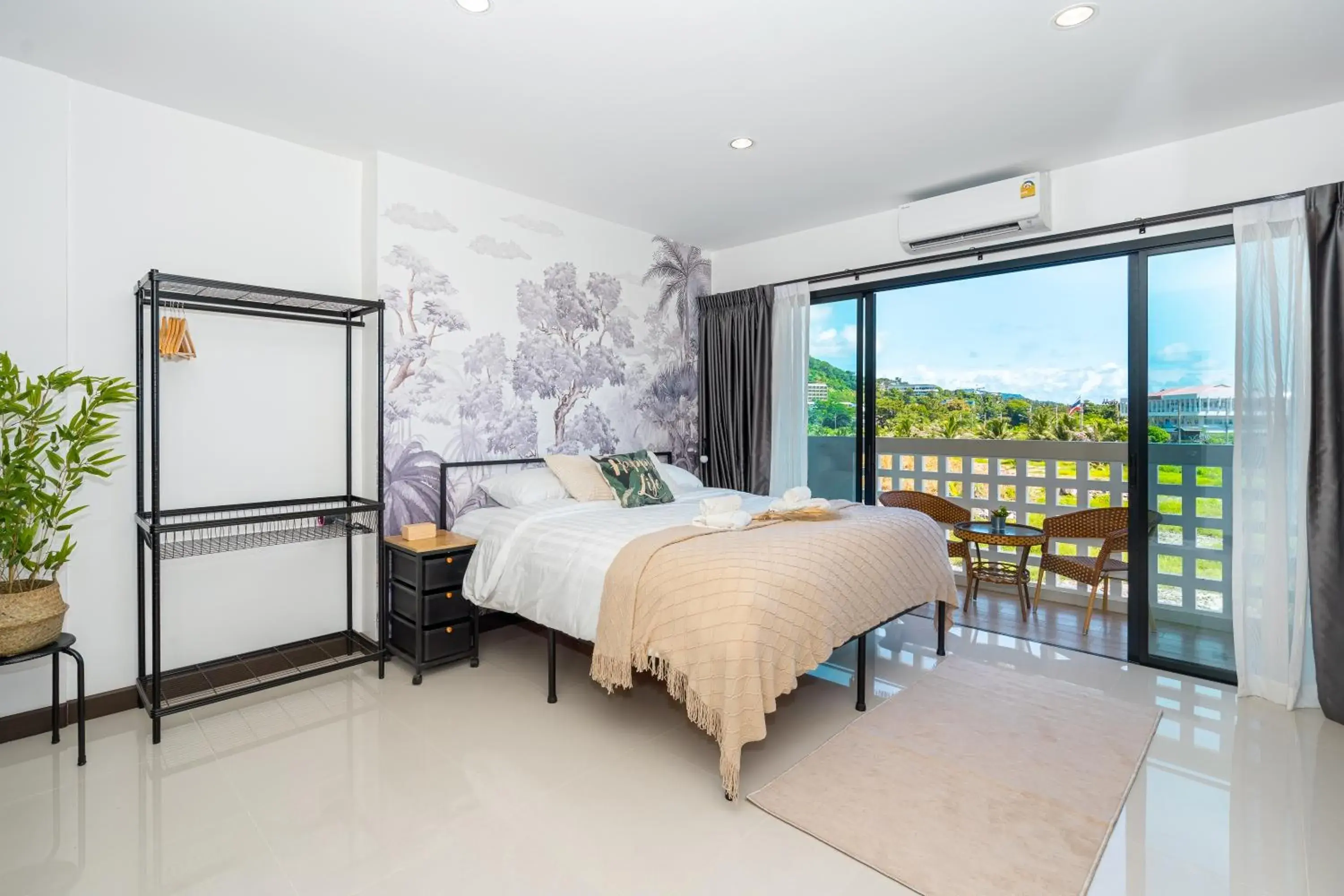 Photo of the whole room, Bed in Mitsu Guesthouse Photo of the whole room, Bed in Mitsu Guesthouse