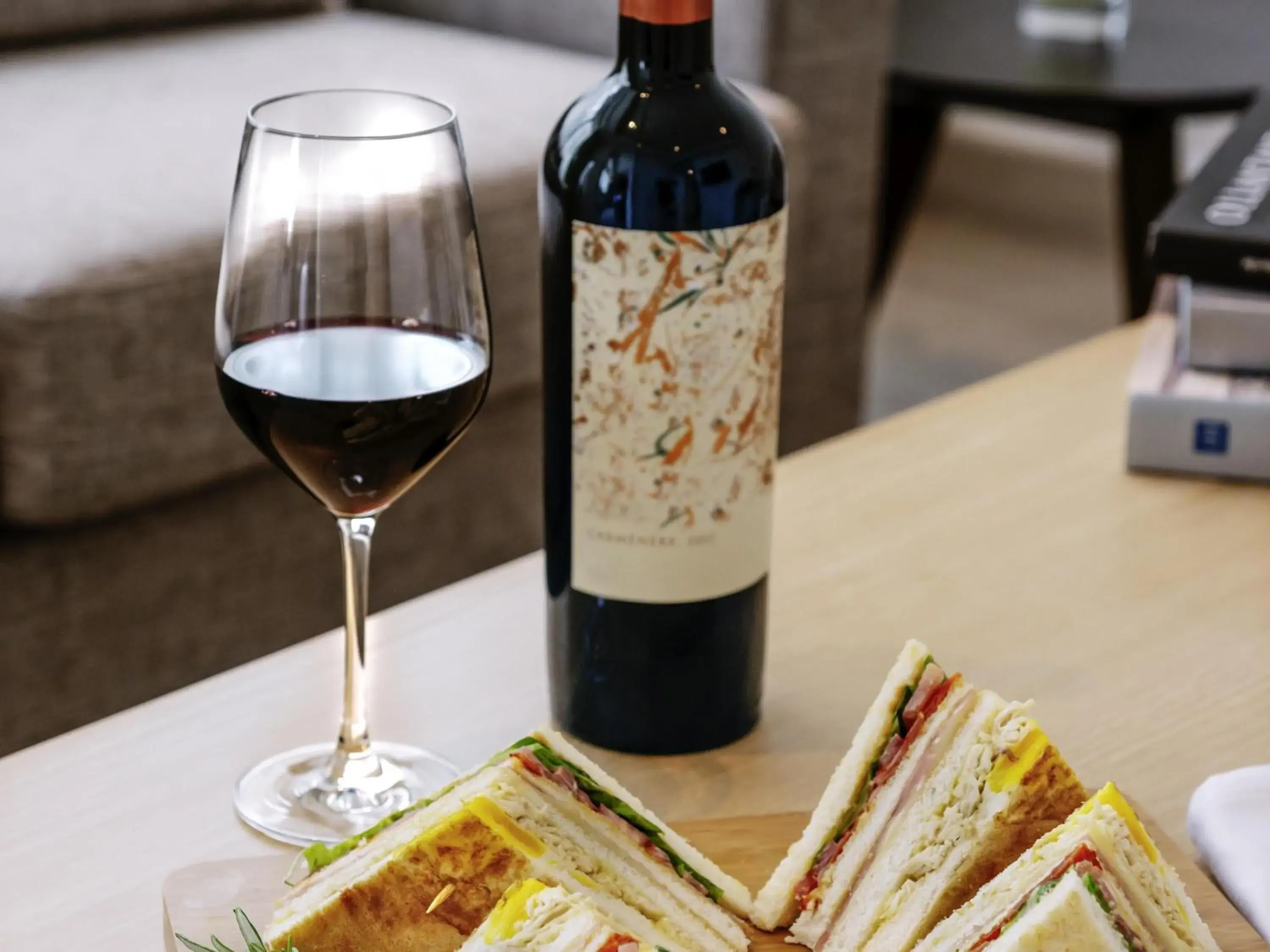 Lounge or bar in Mercure Ariosto Lima Lounge or bar in Mercure Ariosto Lima