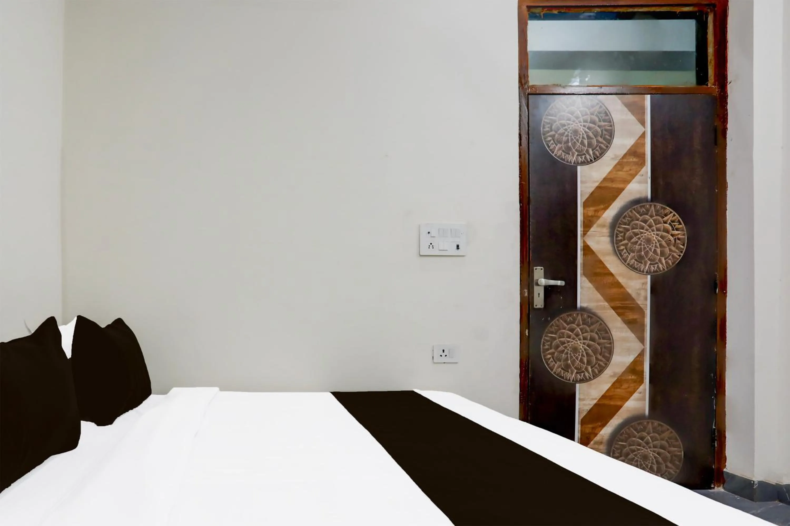 Bedroom, Bed in Super Hotel O Kalka
