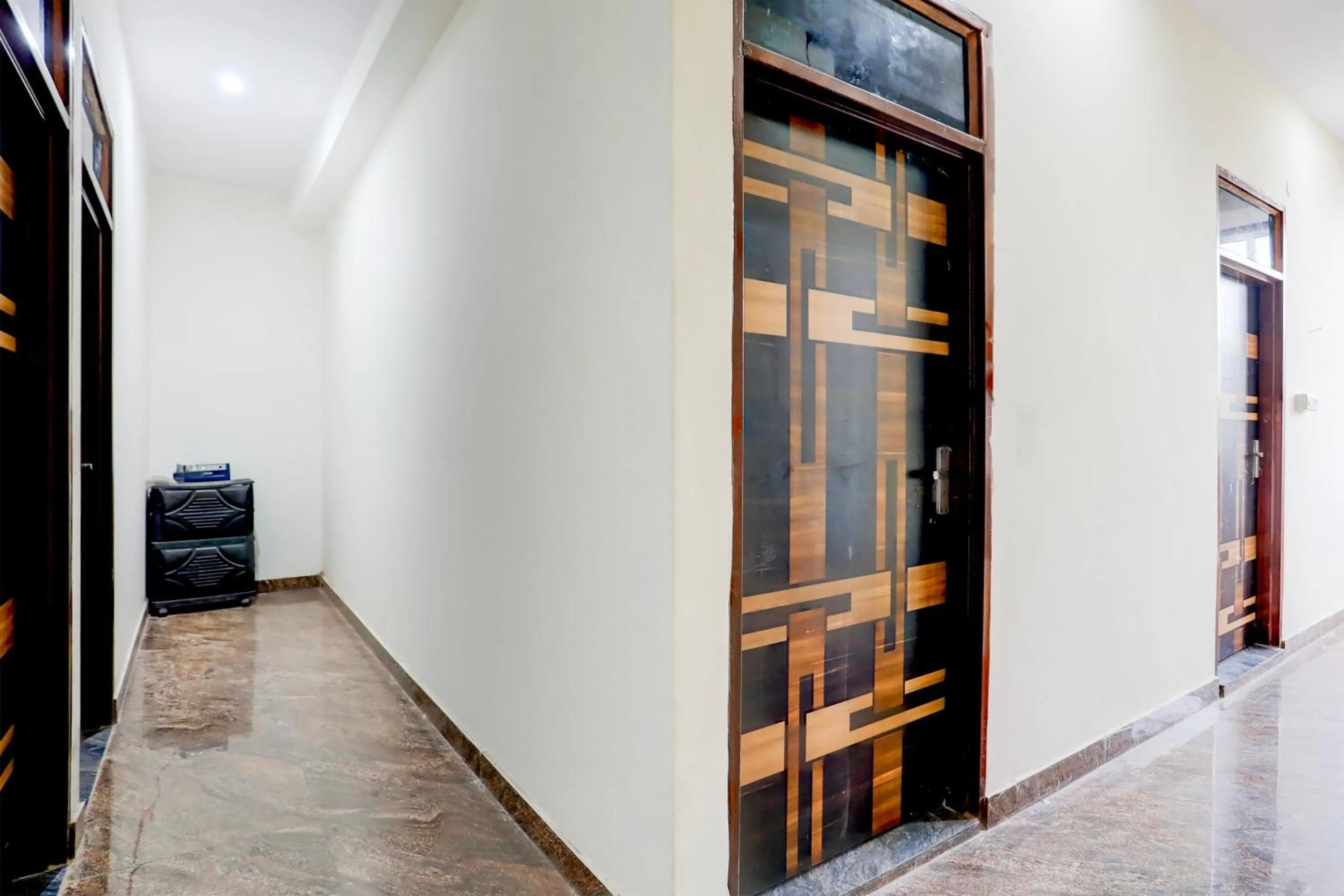 Lobby or reception in Super Hotel O Kalka