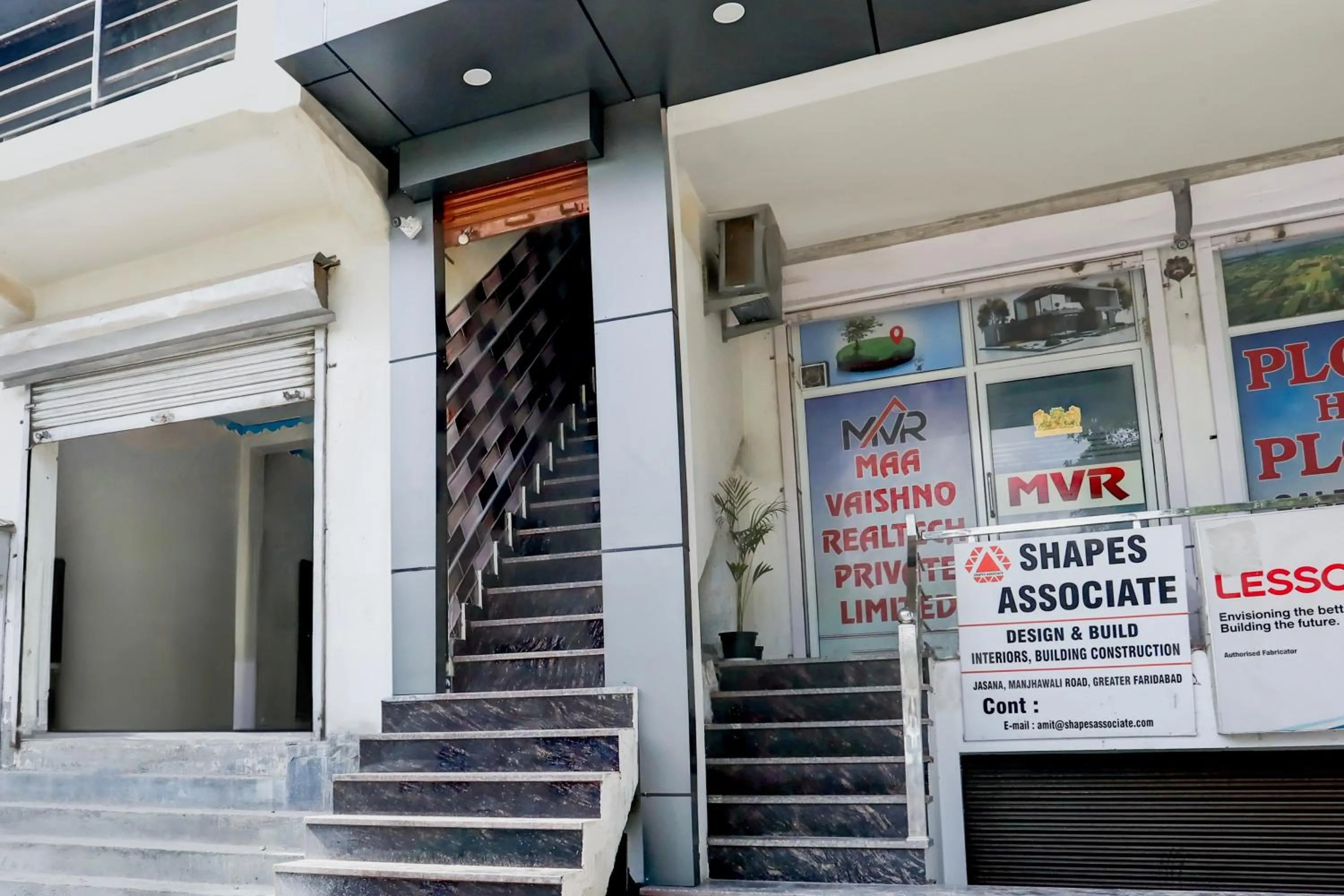 Facade/entrance in Super Hotel O Kalka
