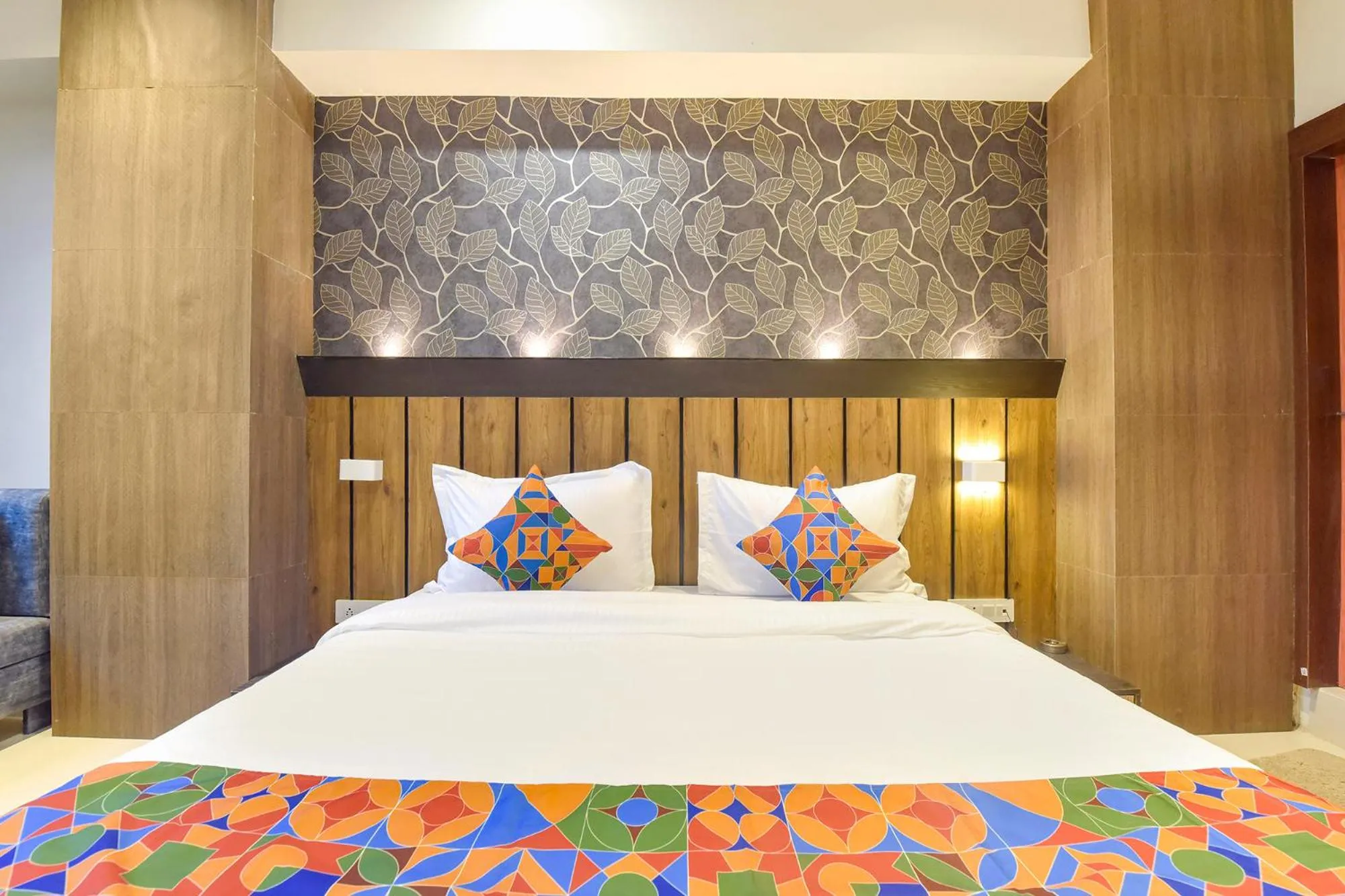 Bed in Via The Max Glory