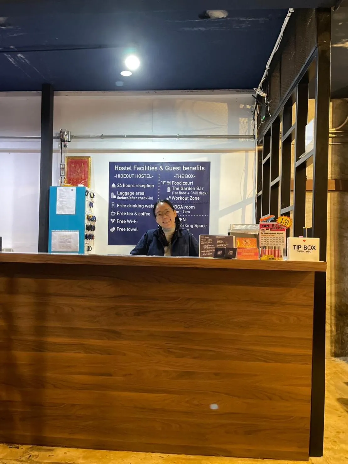 AREA81 HIDEOUT Hostel Khaosan