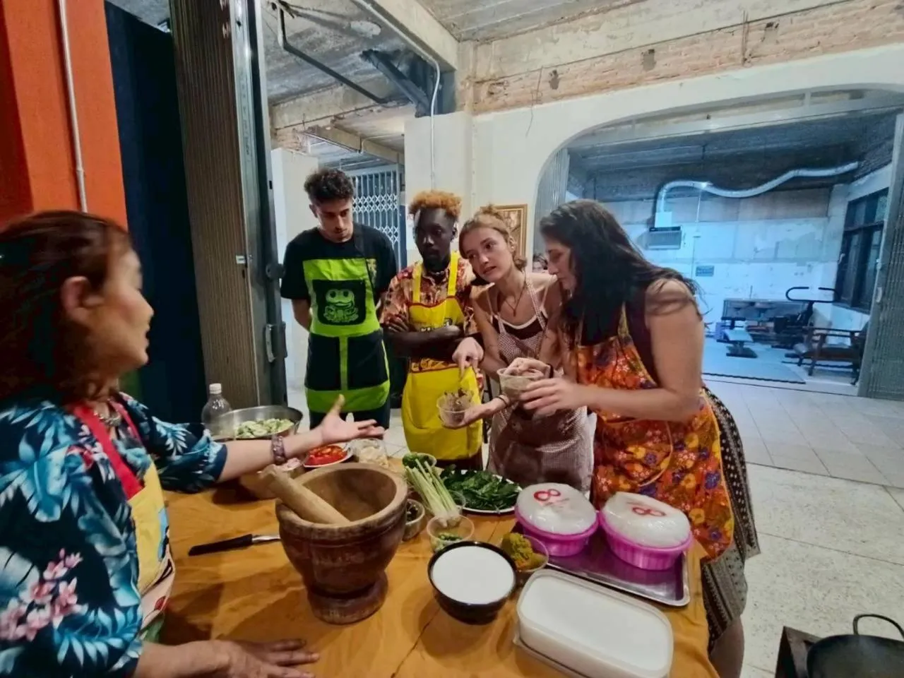 AREA81 HIDEOUT Hostel Khaosan