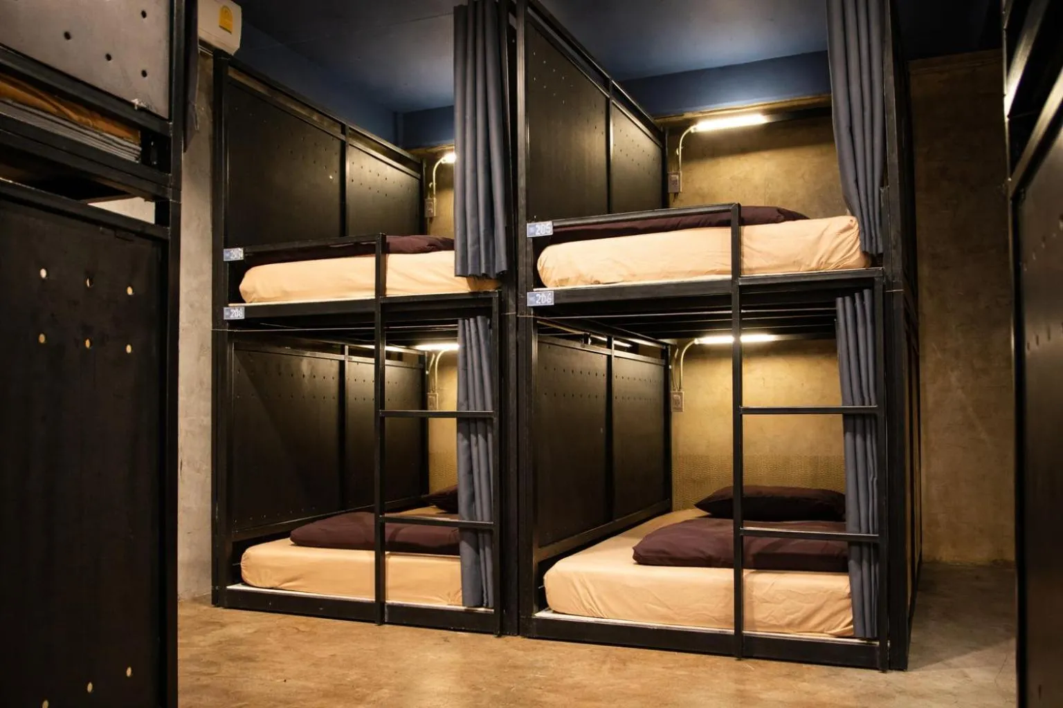 Bed in AREA81 HIDEOUT Hostel Khaosan