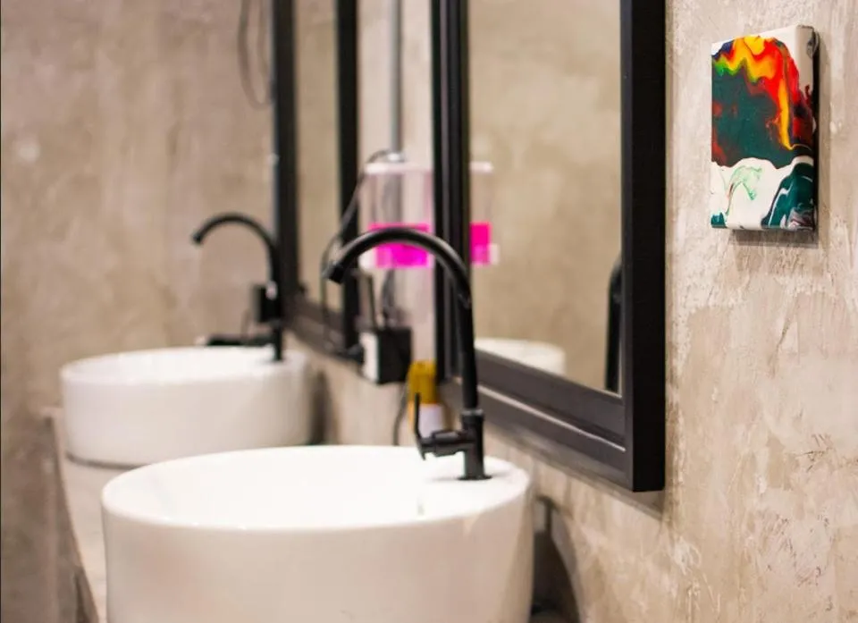 Bathroom in AREA81 HIDEOUT Hostel Khaosan