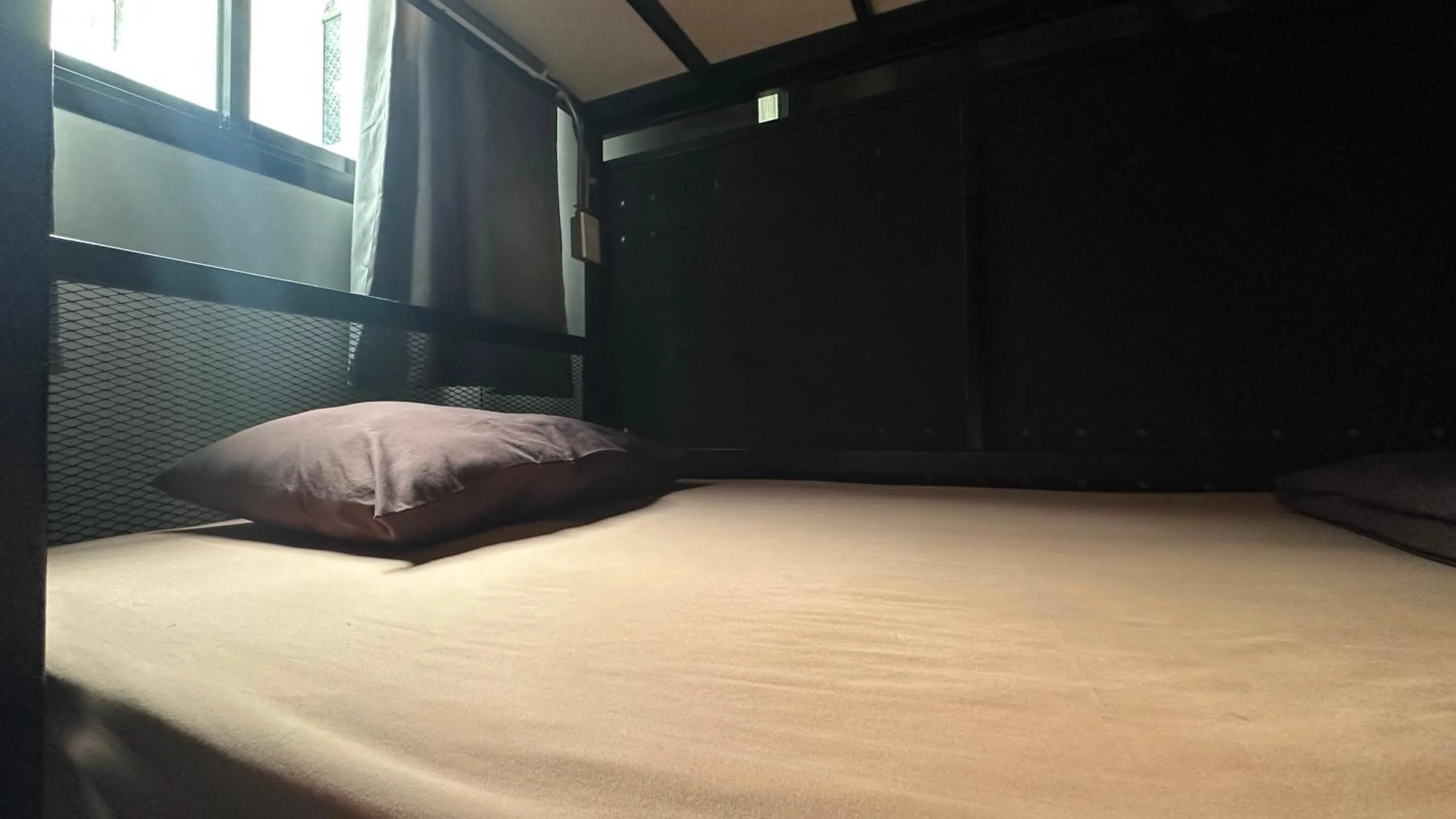 Bed in AREA81 HIDEOUT Hostel Khaosan