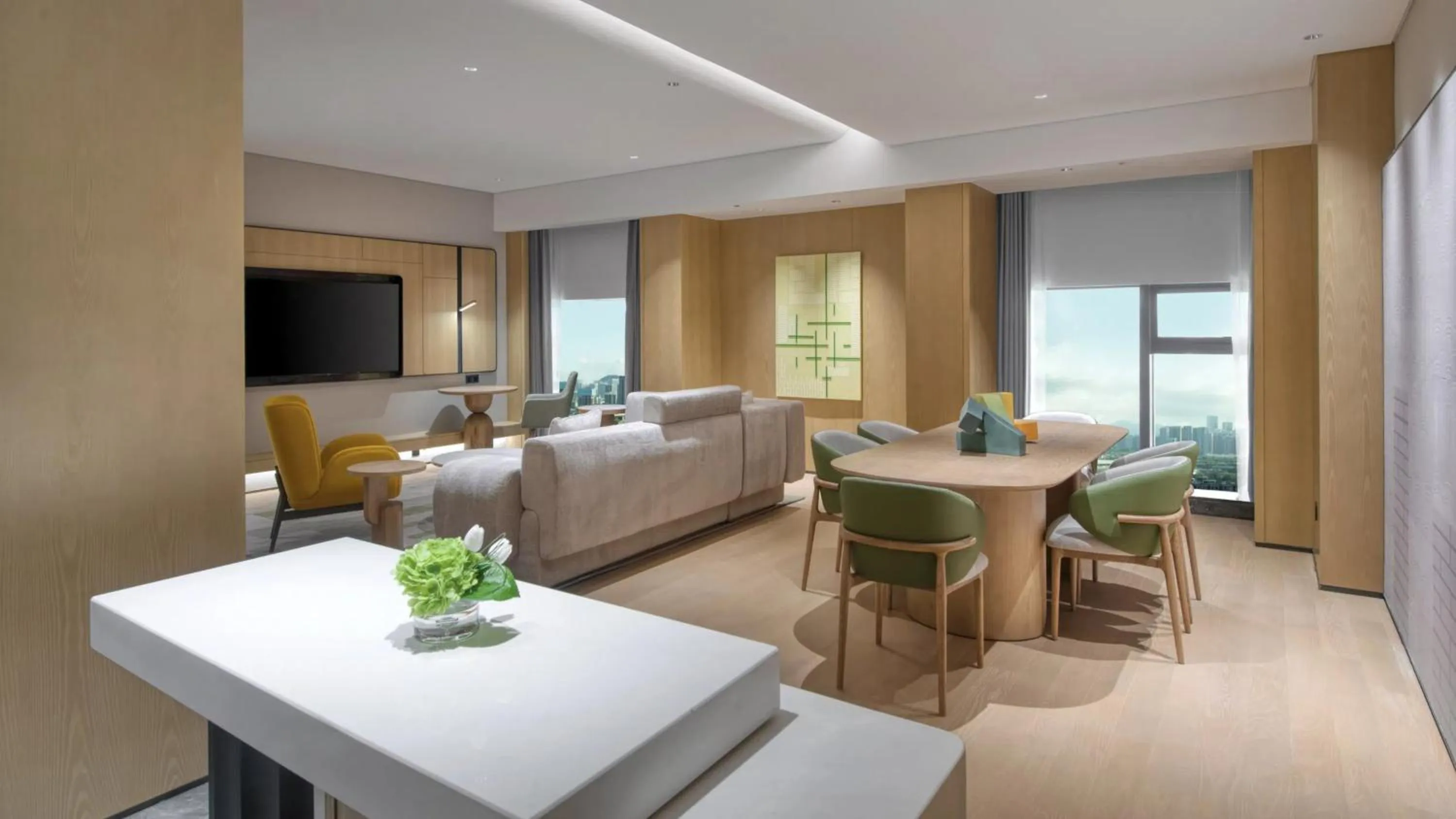 Photo of the whole room, Bed in Holiday Inn Shenzhen Nanshan by IHG