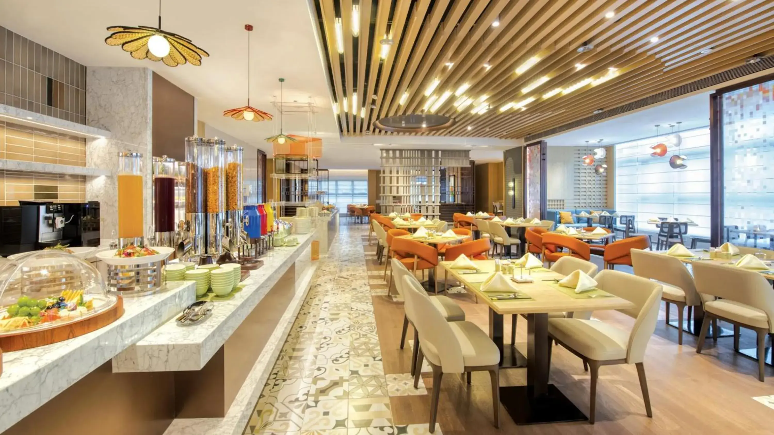 Restaurant/places to eat in Holiday Inn Shenzhen Nanshan by IHG Restaurant/places to eat in Holiday Inn Shenzhen Nanshan by IHG