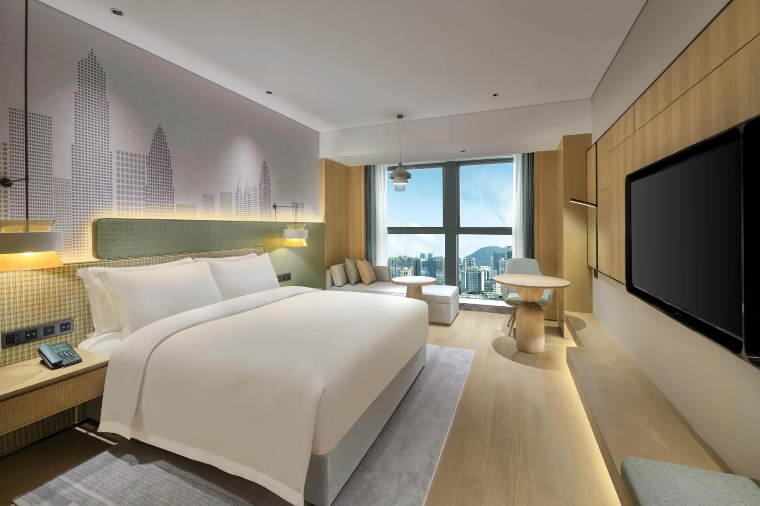 Bed in Holiday Inn Shenzhen Nanshan by IHG