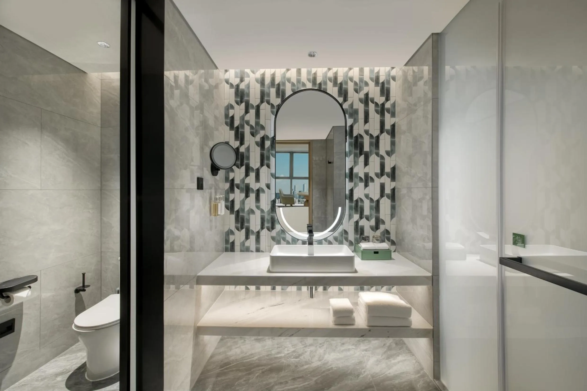 Toilet in Holiday Inn Shenzhen Nanshan by IHG