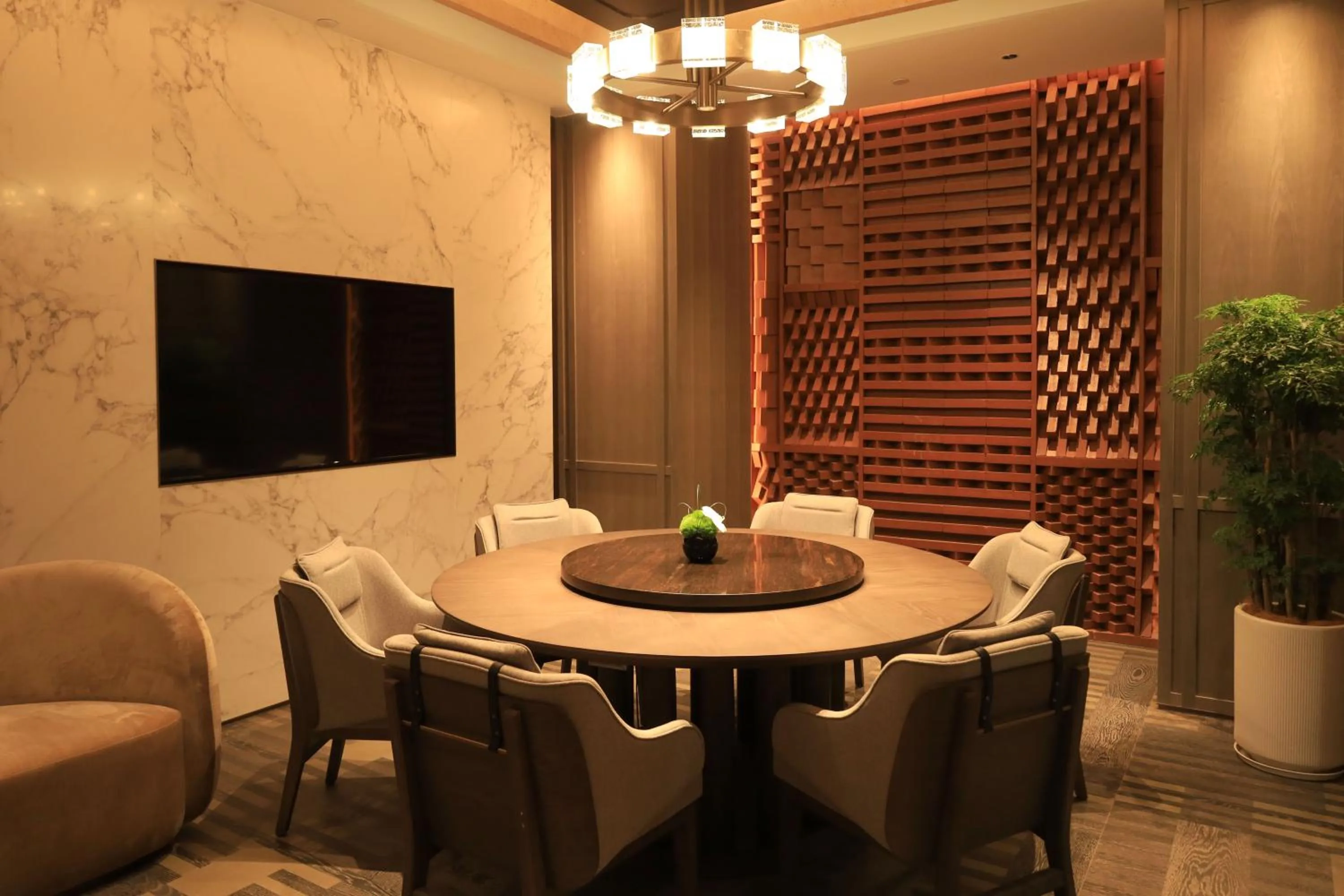 Restaurant/places to eat in Holiday Inn Shenzhen Nanshan by IHG