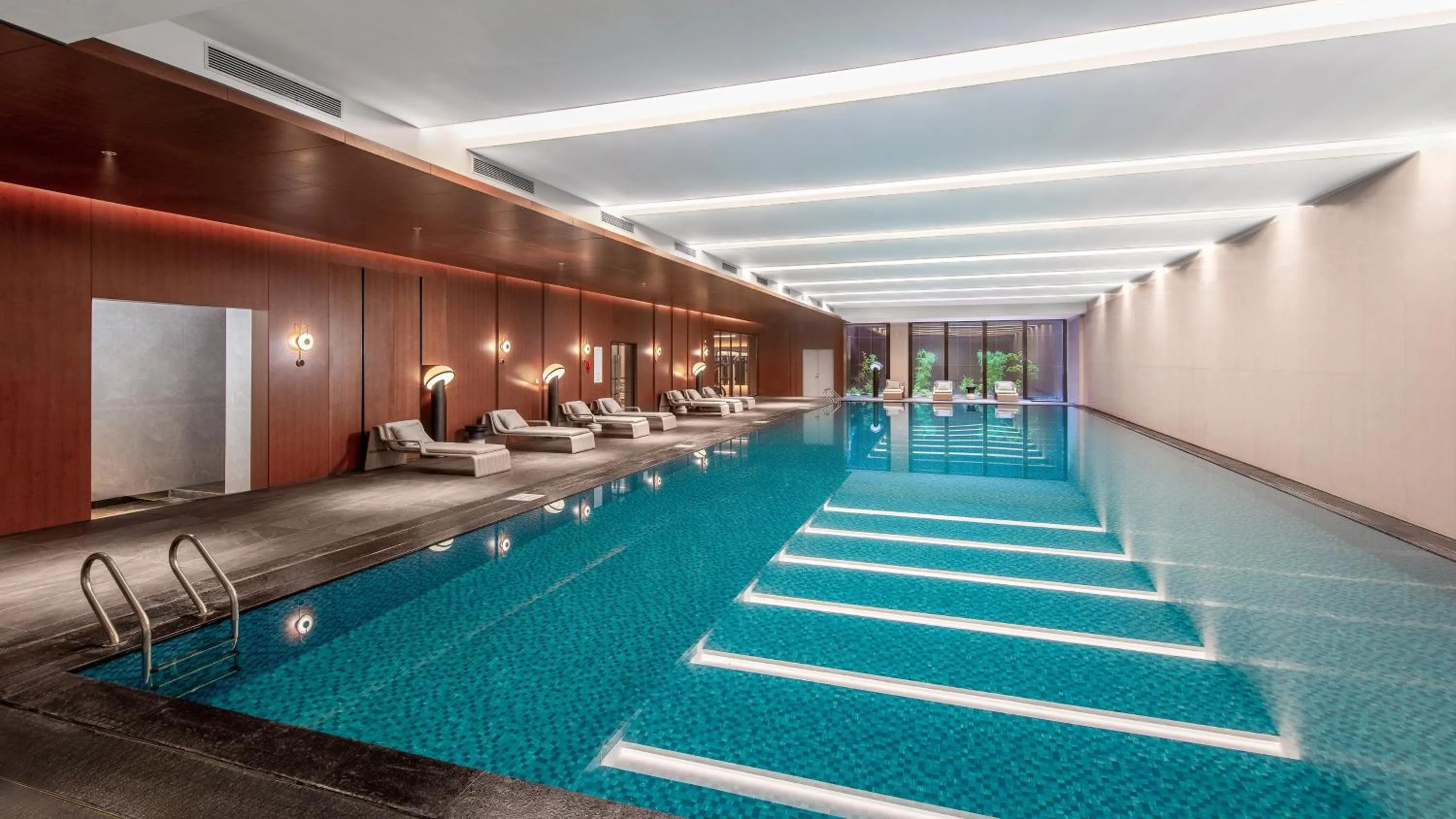 Swimming pool in Holiday Inn Wuhan Houguan Lake by IHG