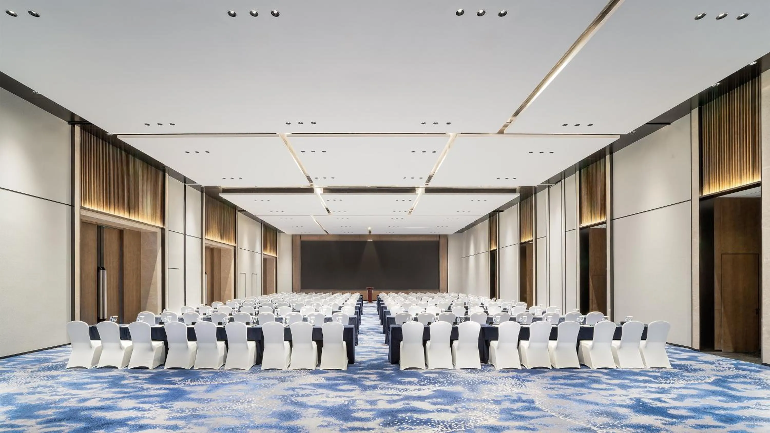 Banquet/Function facilities in Holiday Inn Wuhan Houguan Lake by IHG