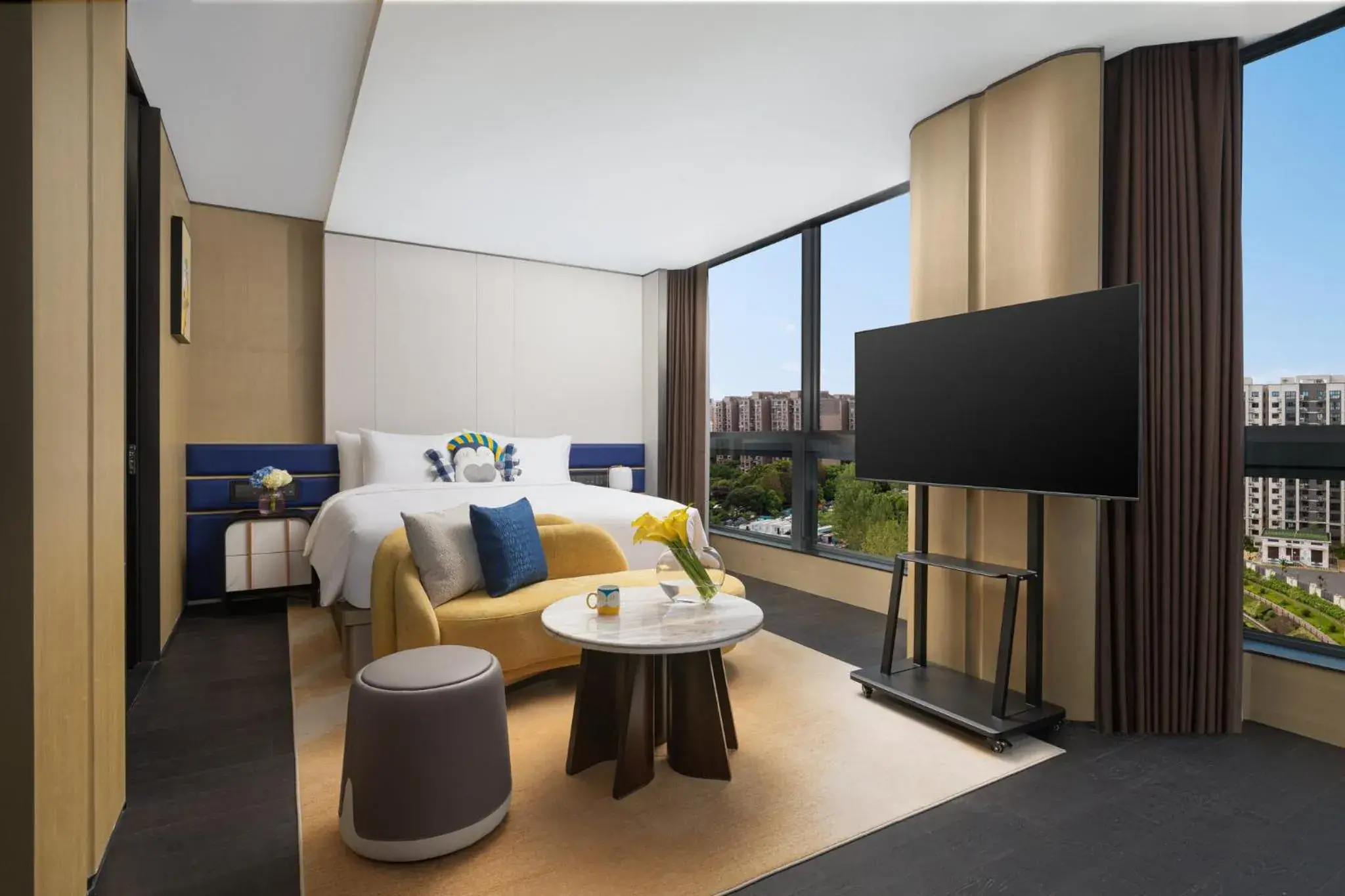 Photo of the whole room in voco Suites Shanghai Hongqiao CBD by IHG Photo of the whole room in voco Suites Shanghai Hongqiao CBD by IHG