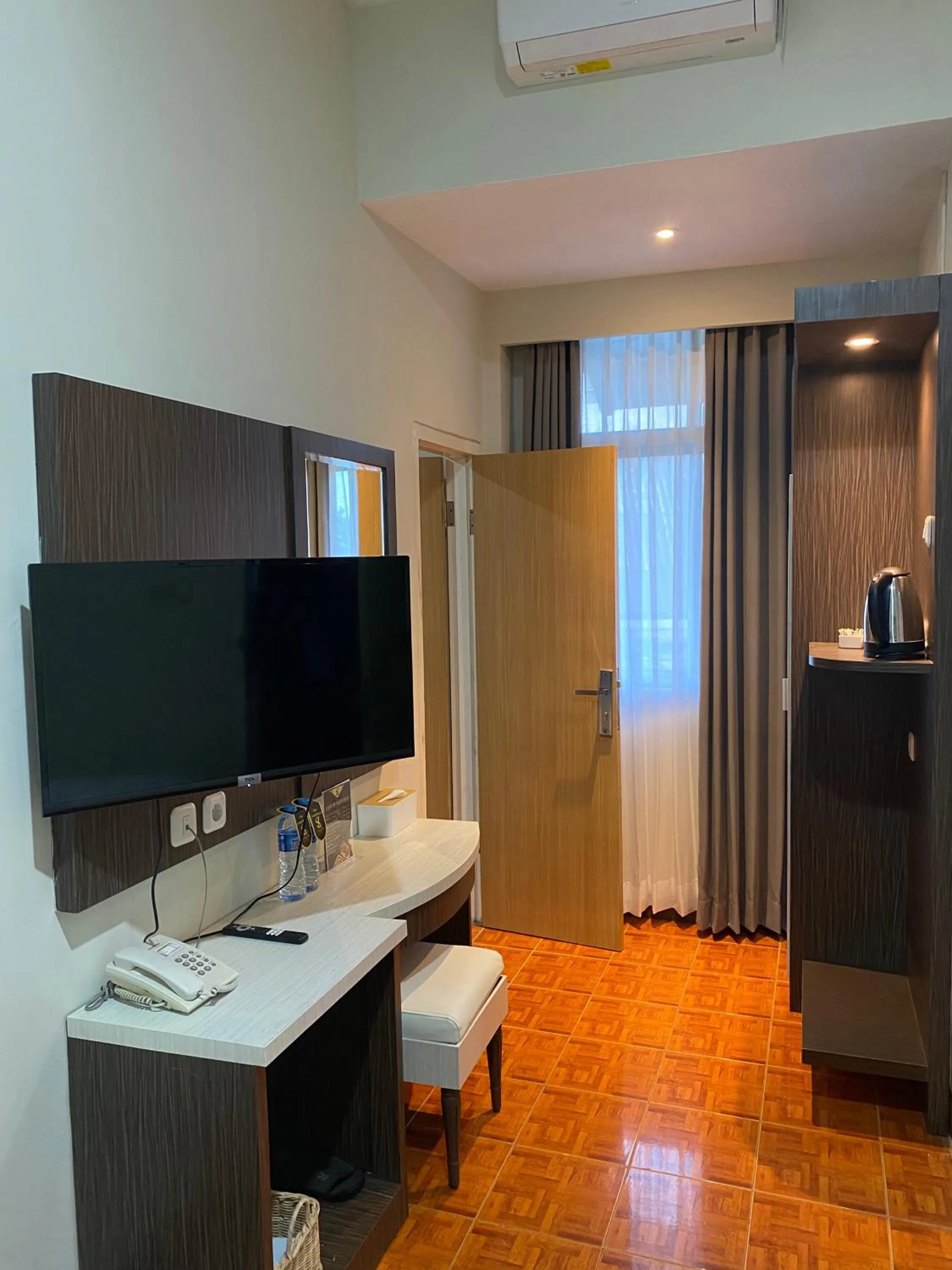 Coffee/tea facilities in Soeltan Luxe Hotel Lampung