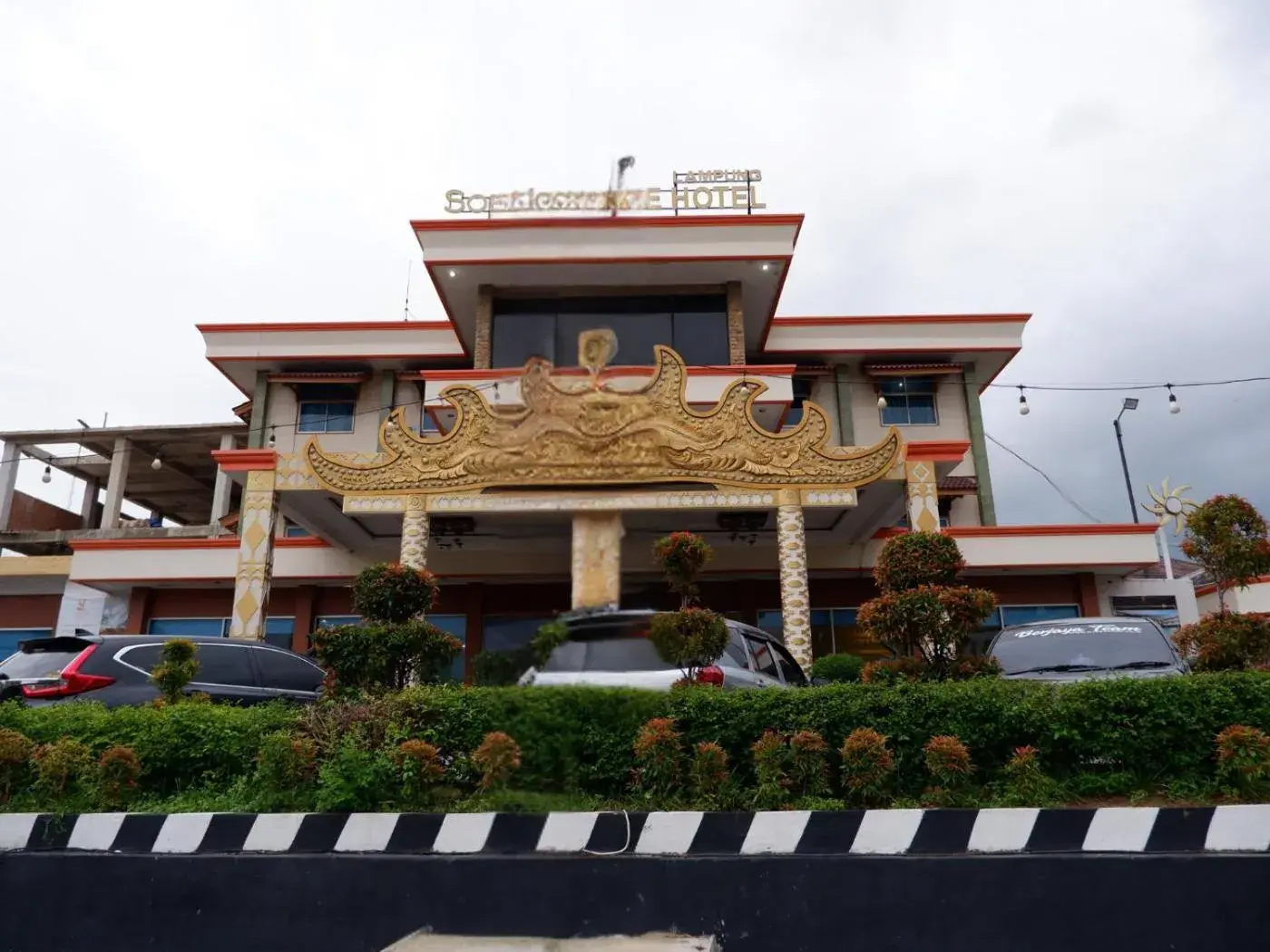 Property building in Soeltan Luxe Hotel Lampung Property building in Soeltan Luxe Hotel Lampung