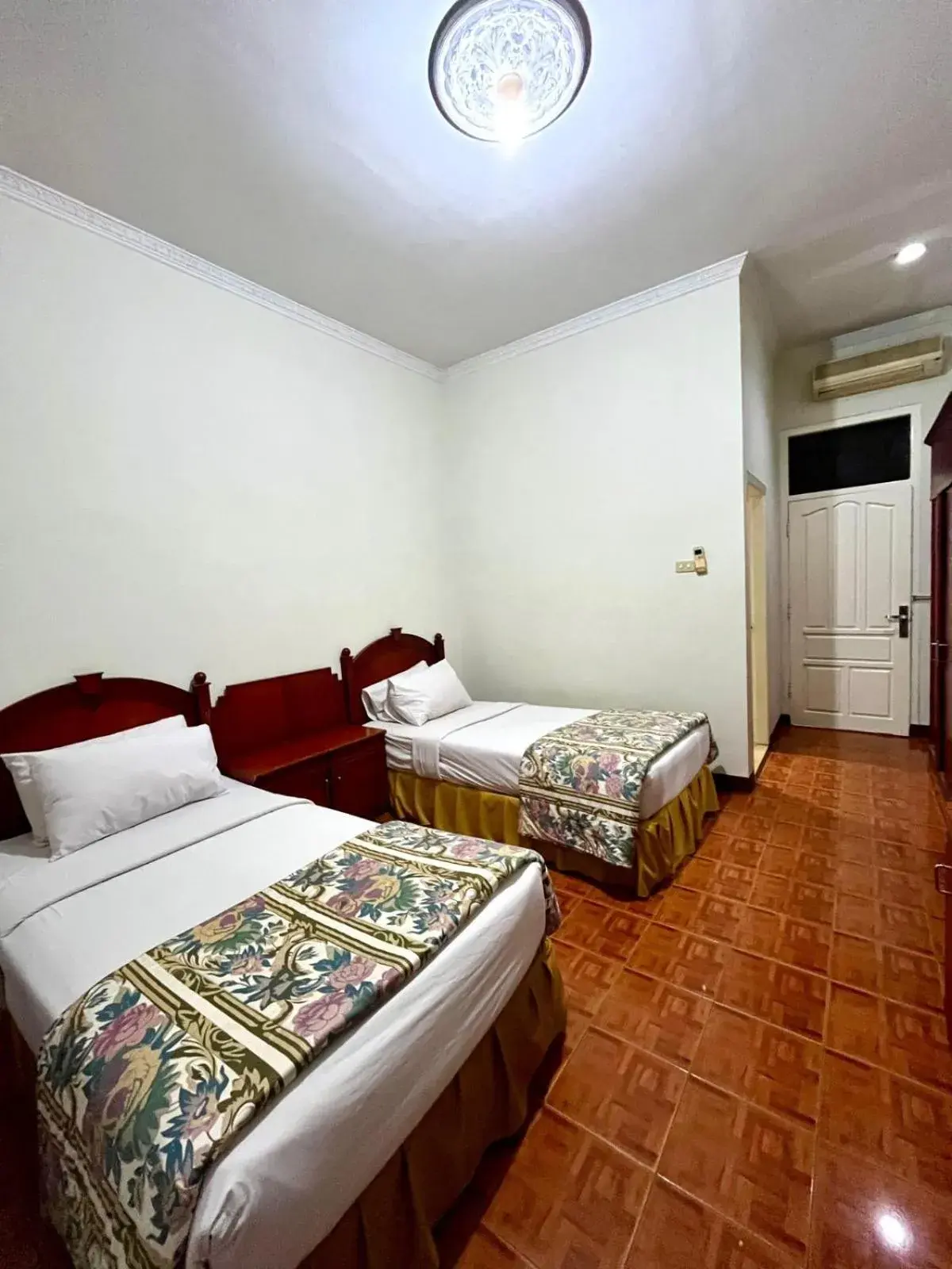 Superior Twin Room in Soeltan Luxe Hotel Lampung Superior Twin Room in Soeltan Luxe Hotel Lampung