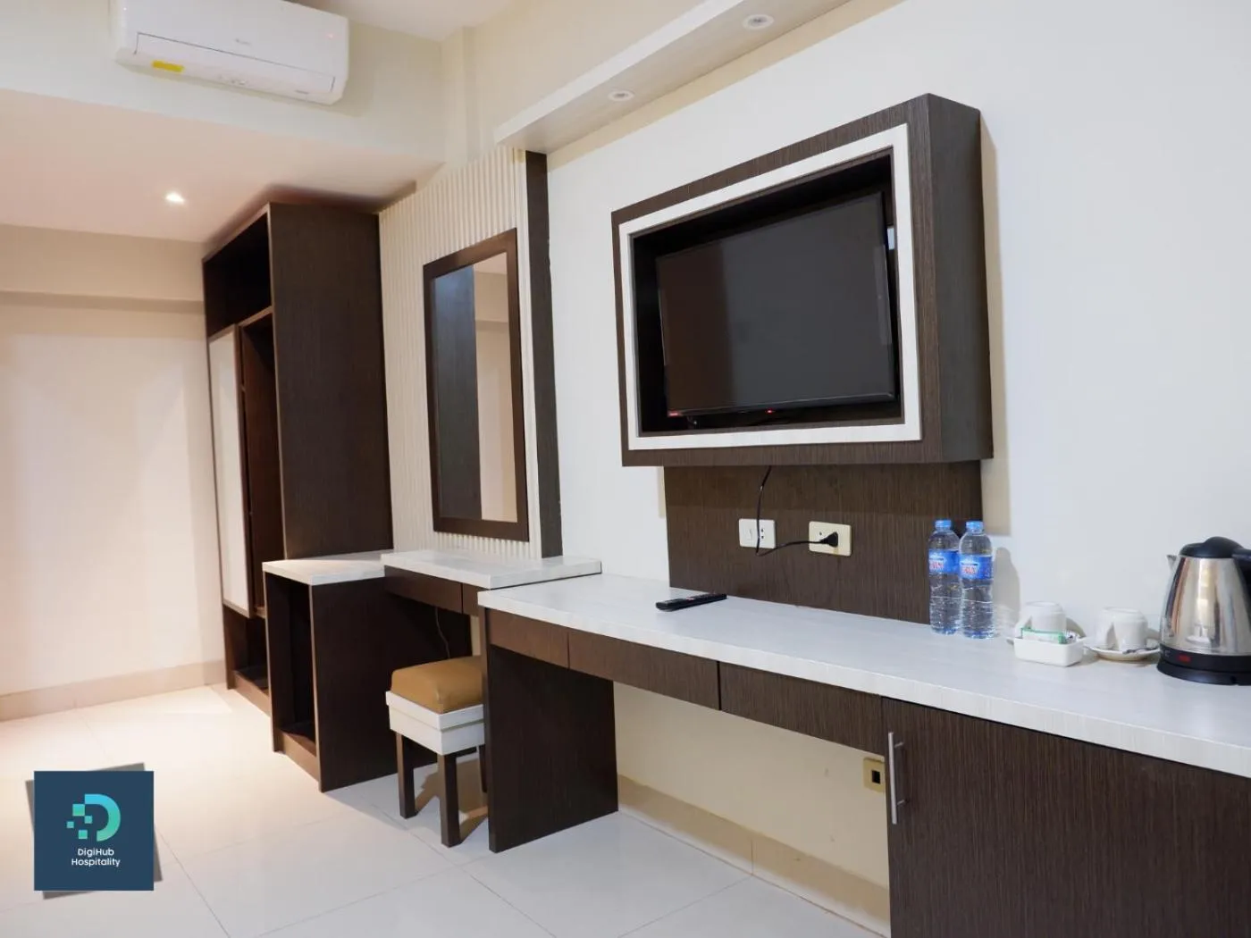 Twin Room in Soeltan Luxe Hotel Lampung