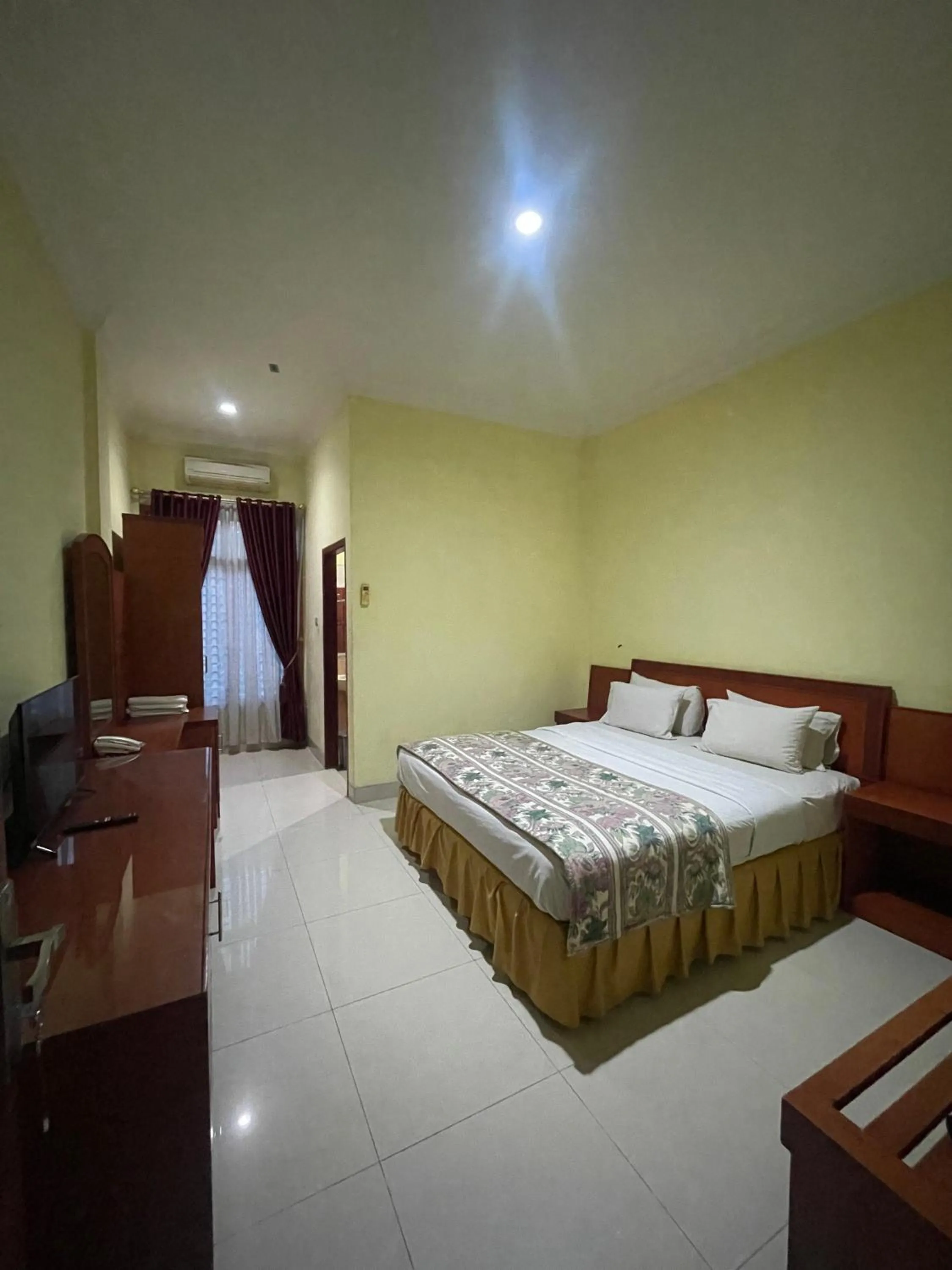 Bedroom, Bed in Soeltan Luxe Hotel Lampung