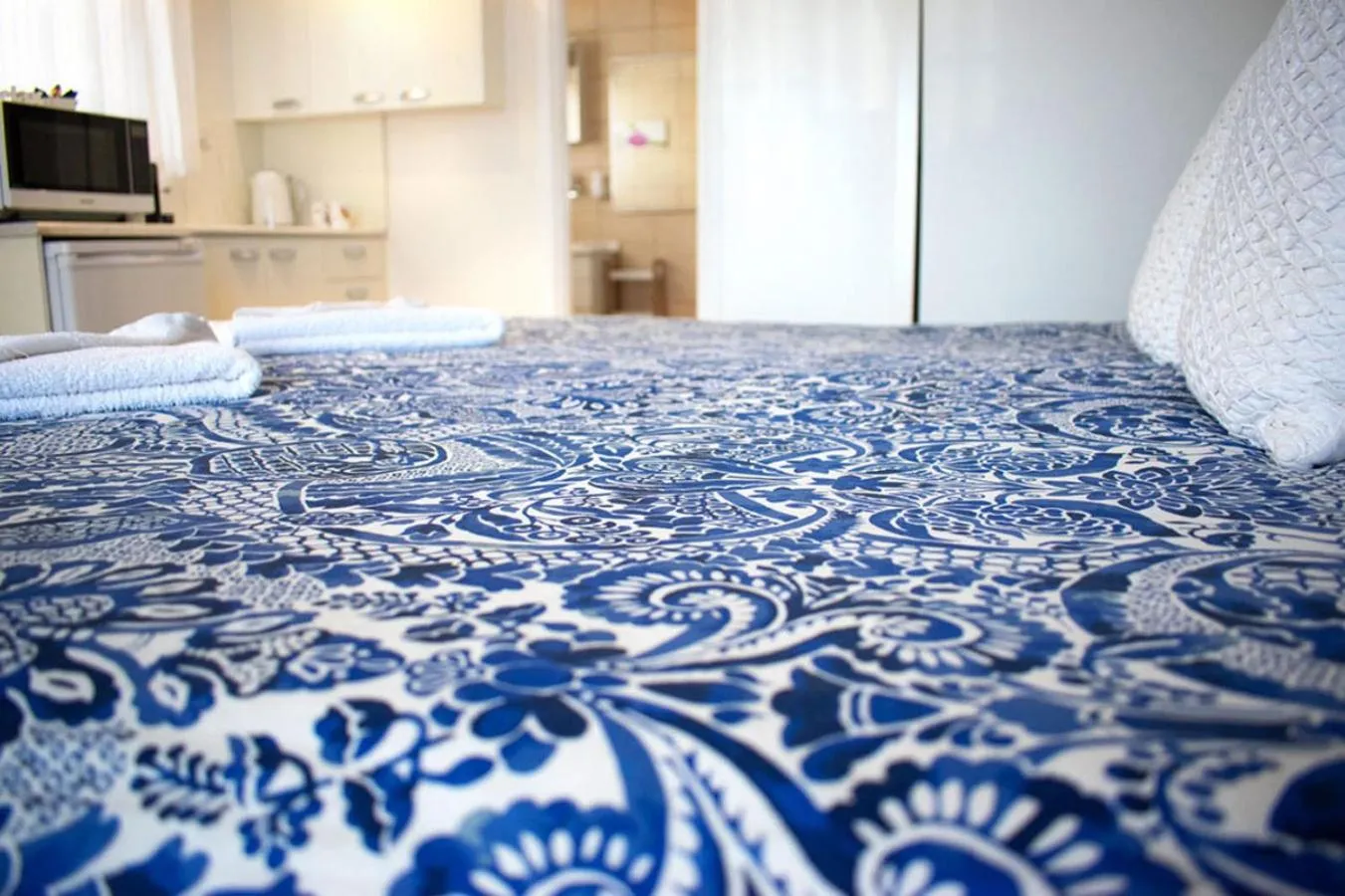 Bedroom, Bed in Boathouse Bunbury Bed & Breakfast