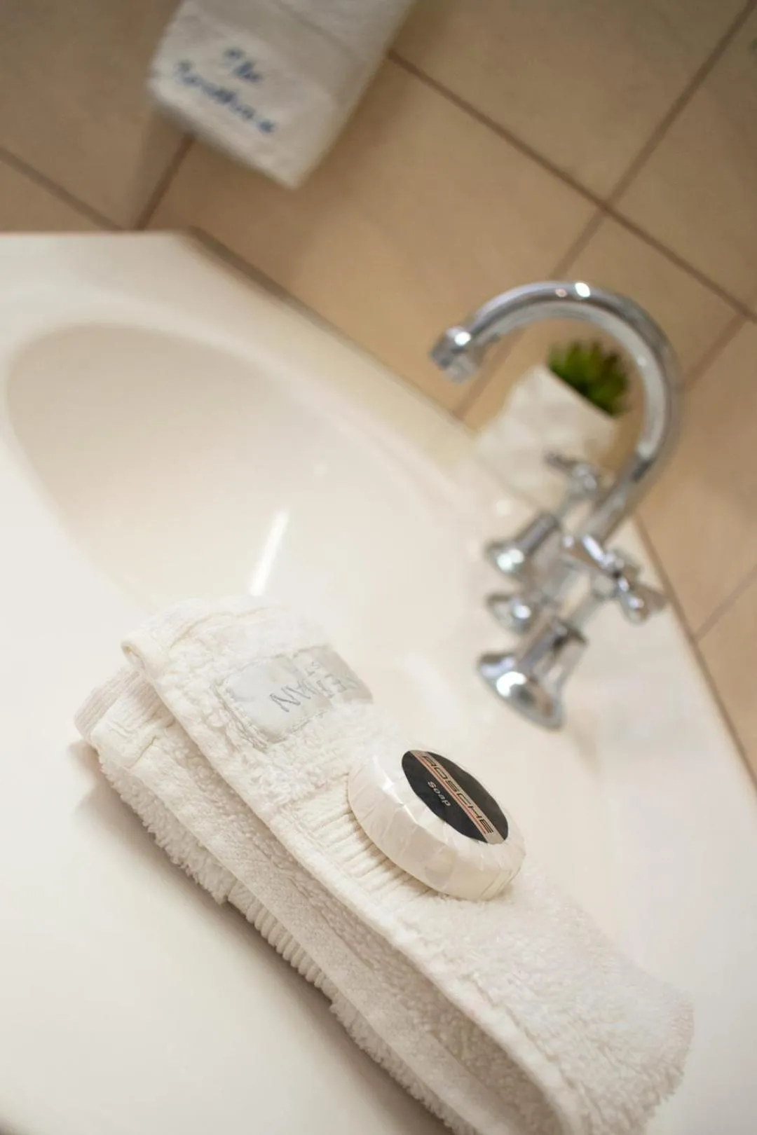 Bathroom in Boathouse Bunbury Bed & Breakfast