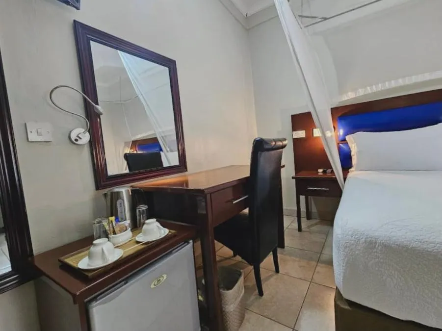 Bed in Maun Executive Inn