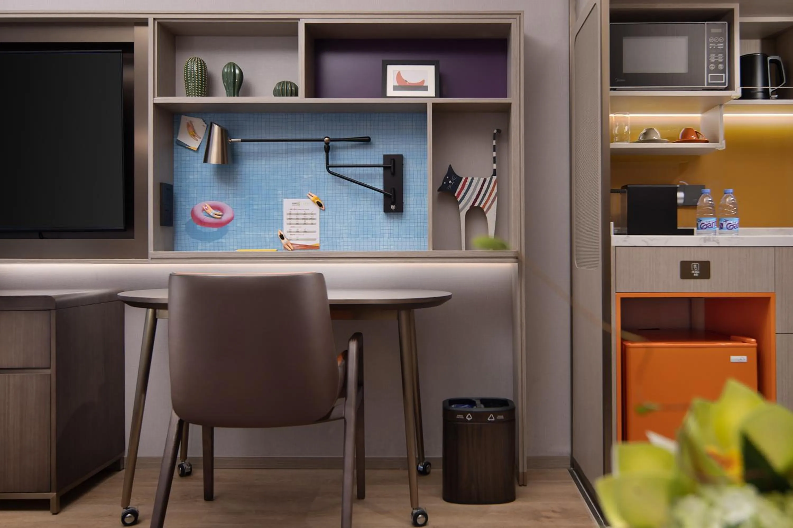 Photo of the whole room in Home2 by Suite Wuhan Qingshan