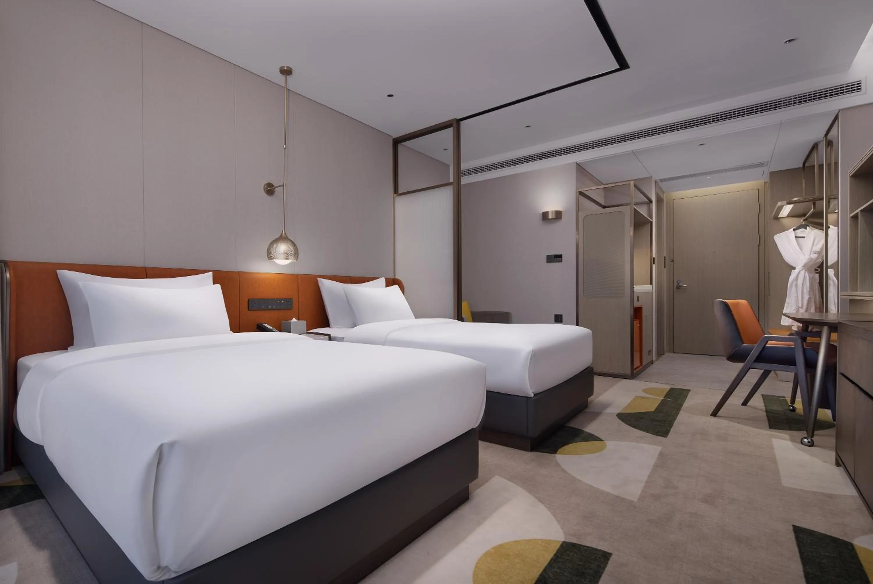 Photo of the whole room, Bed in Home2 by Suite Wuhan Qingshan