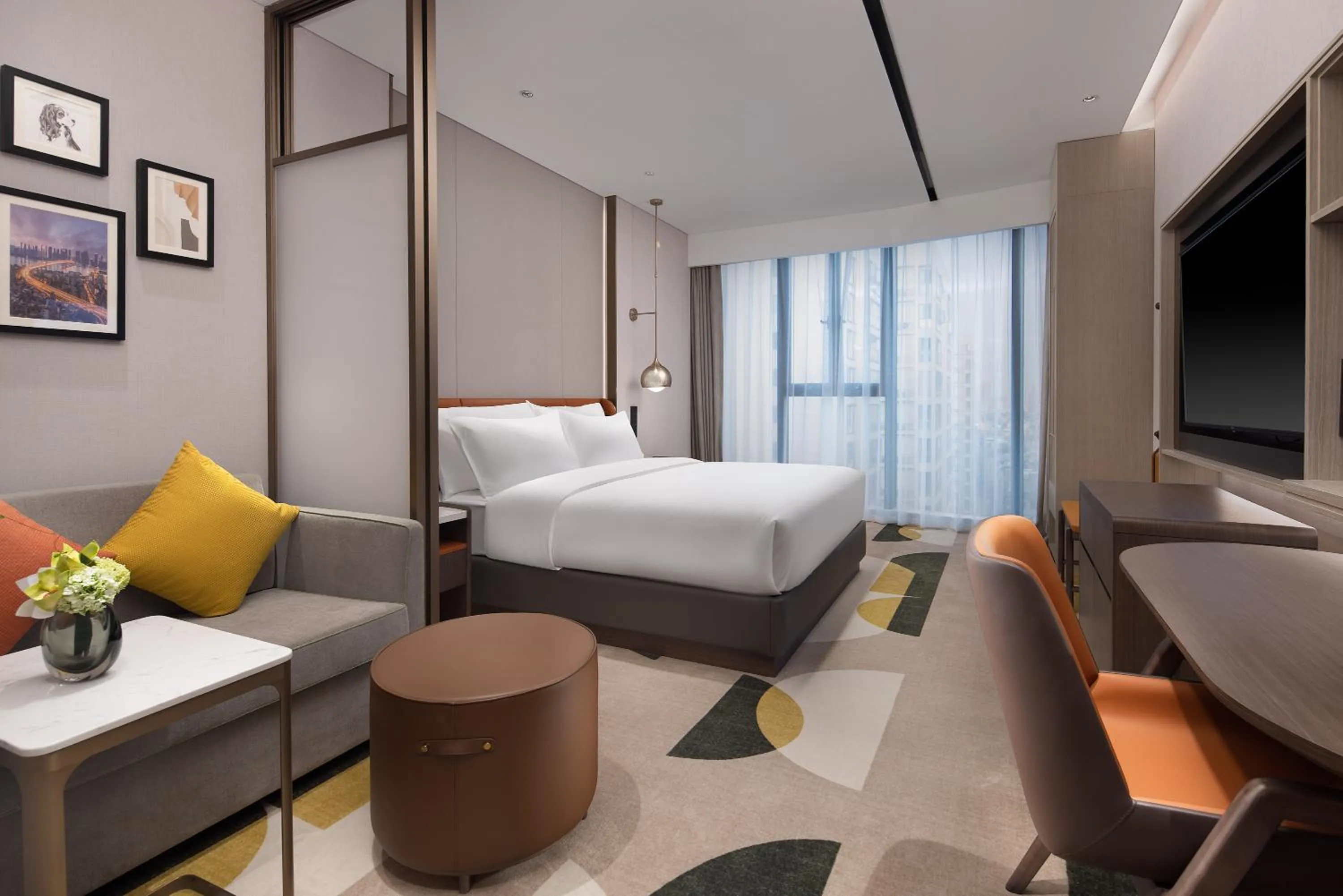 Photo of the whole room, Bed in Home2 by Suite Wuhan Qingshan