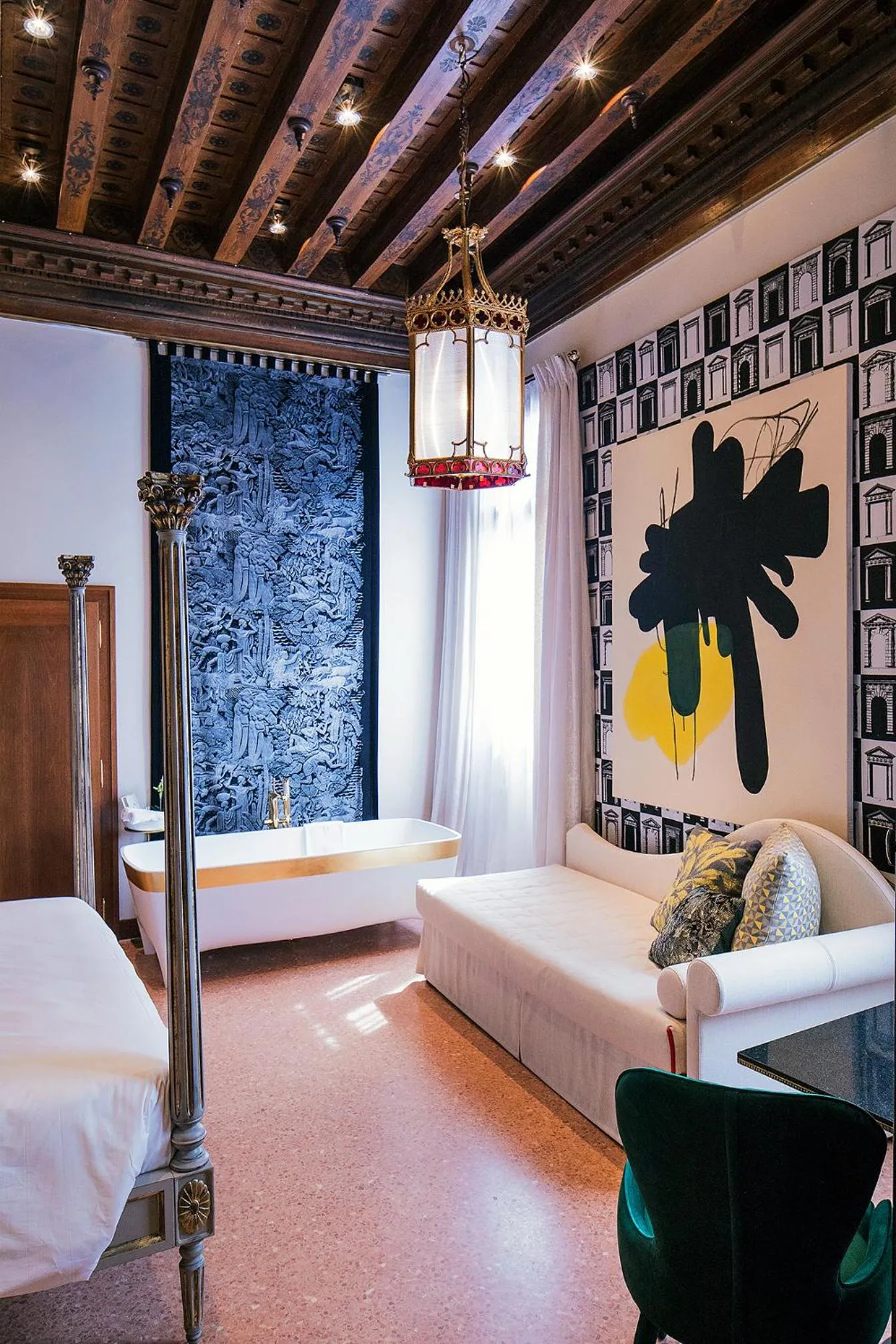 Bed in Hotel Heureka