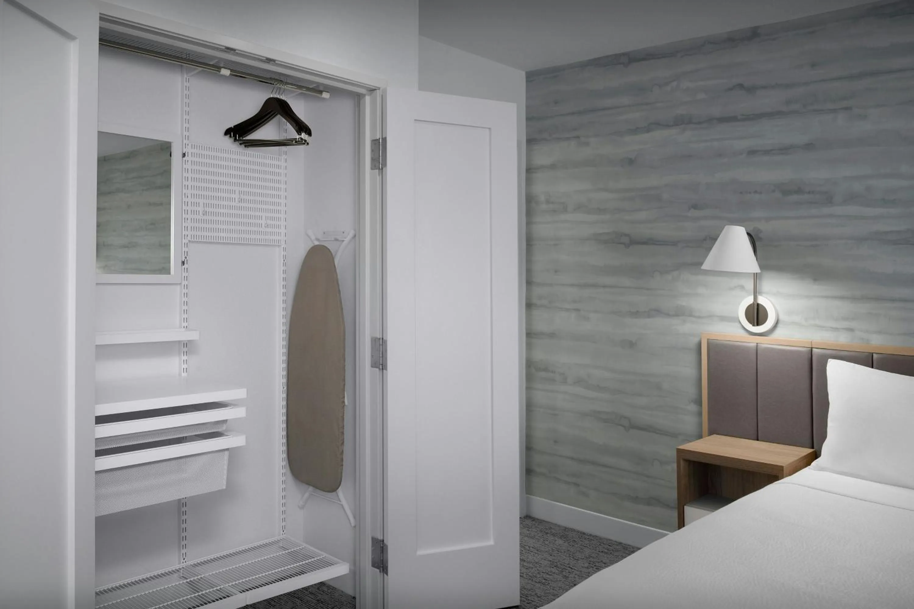 Photo of the whole room, Bed in TownePlace Suites by Marriott Fort Myers Gulf Coast