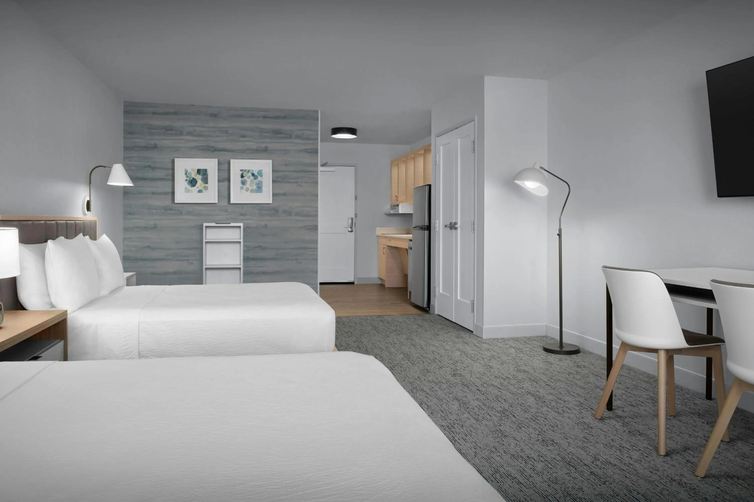 Photo of the whole room, Bed in TownePlace Suites by Marriott Fort Myers Gulf Coast