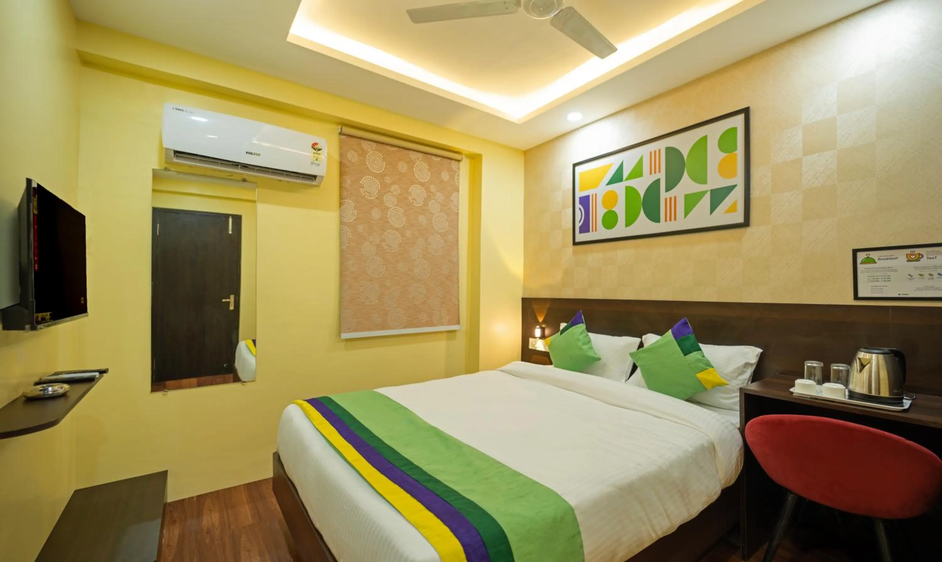 Bedroom, Bed in Treebo Taj Square, 10 Mins From Airport