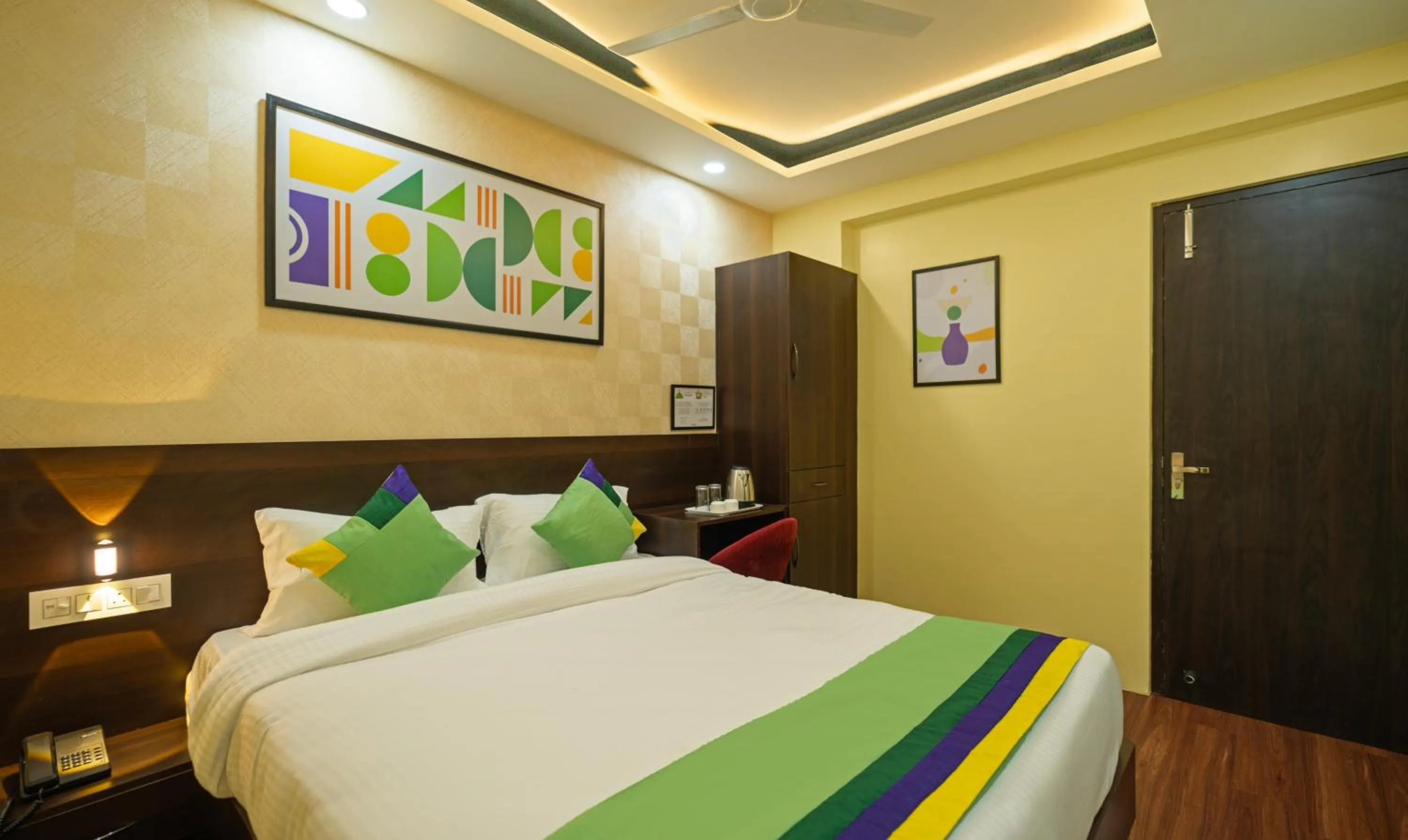 Bedroom, Bed in Treebo Taj Square, 10 Mins From Airport