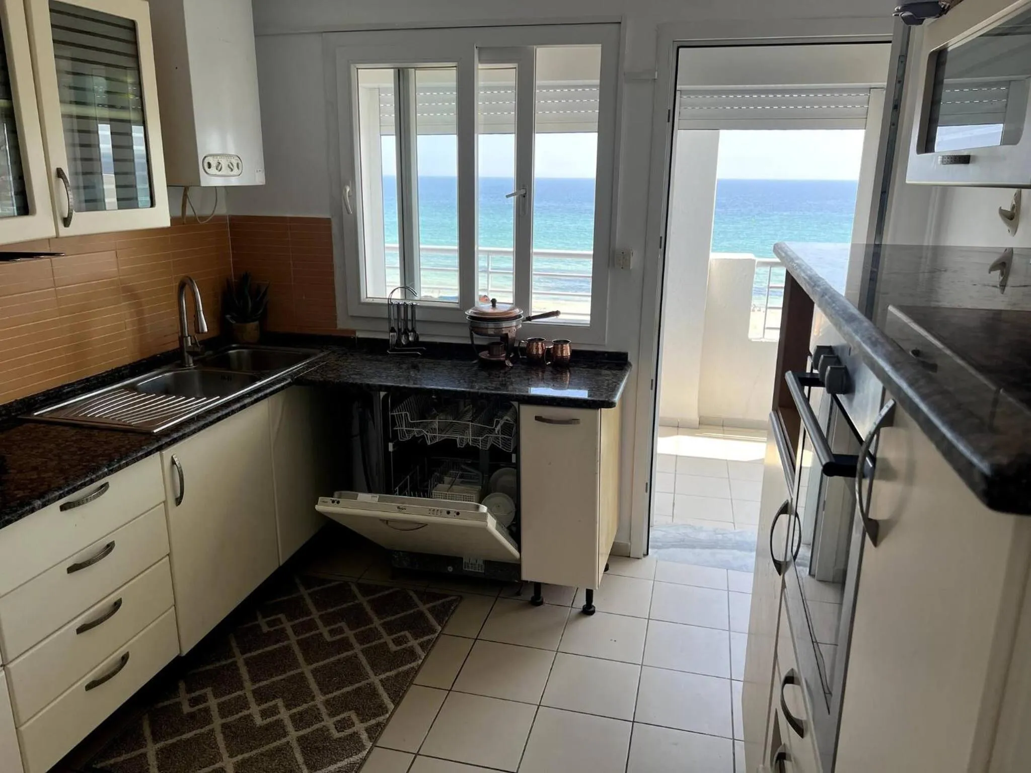 kitchen in Residence Le Monaco Sousse