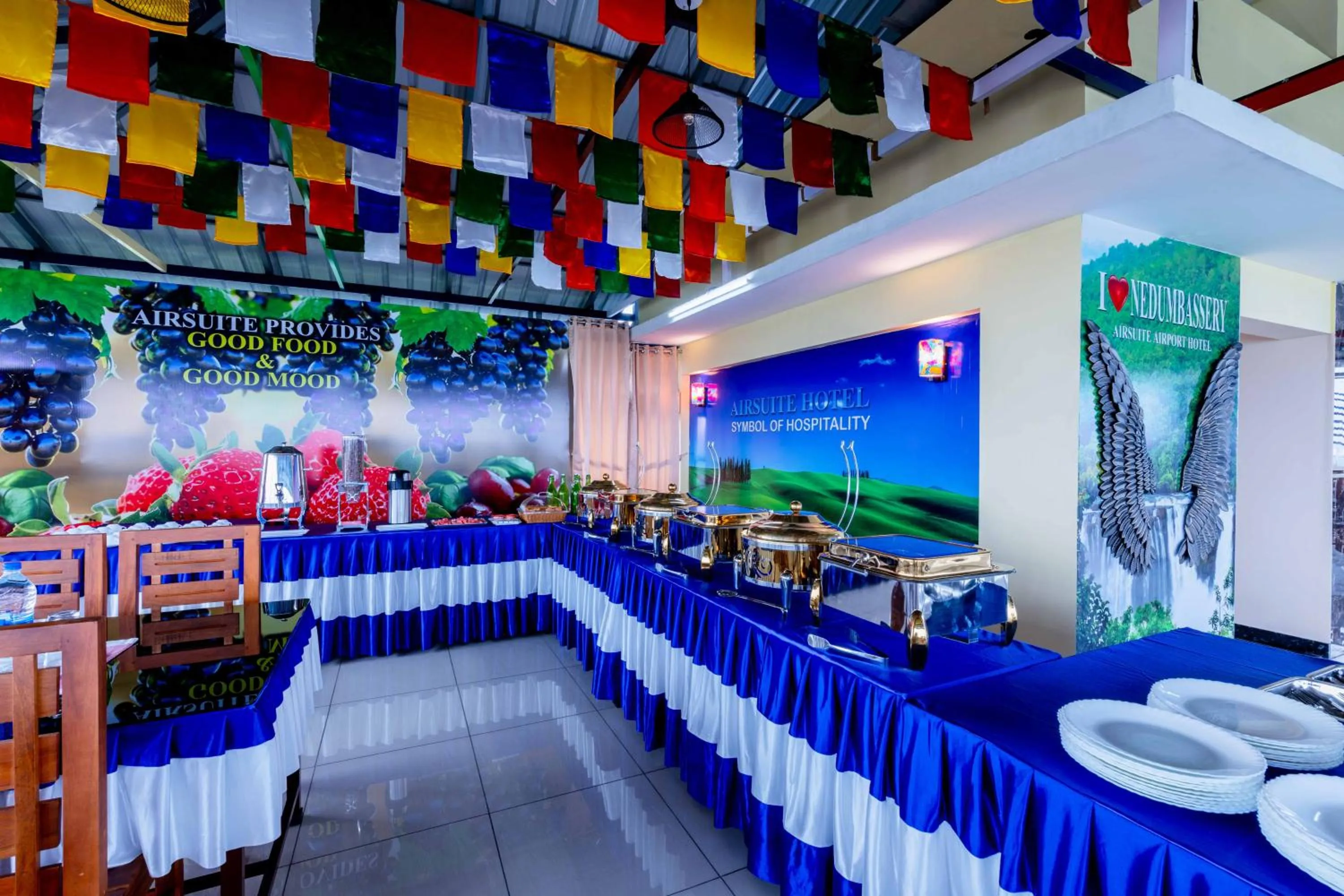 Restaurant/places to eat in Treebo Airsuite Airport Hotel