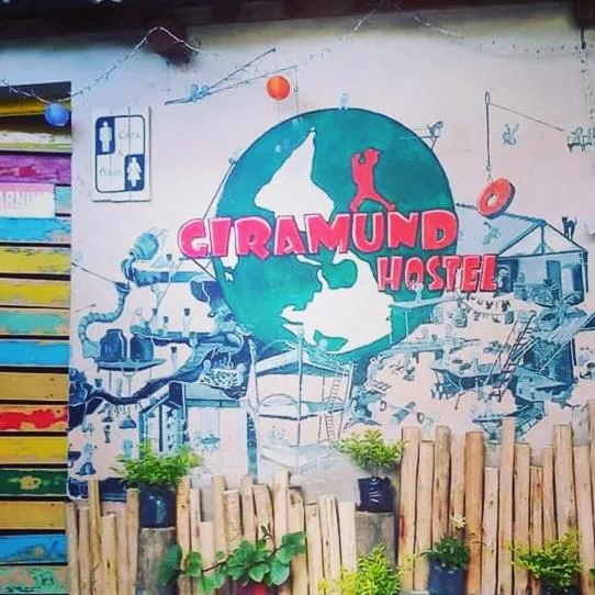 Day in Giramundo Hostel