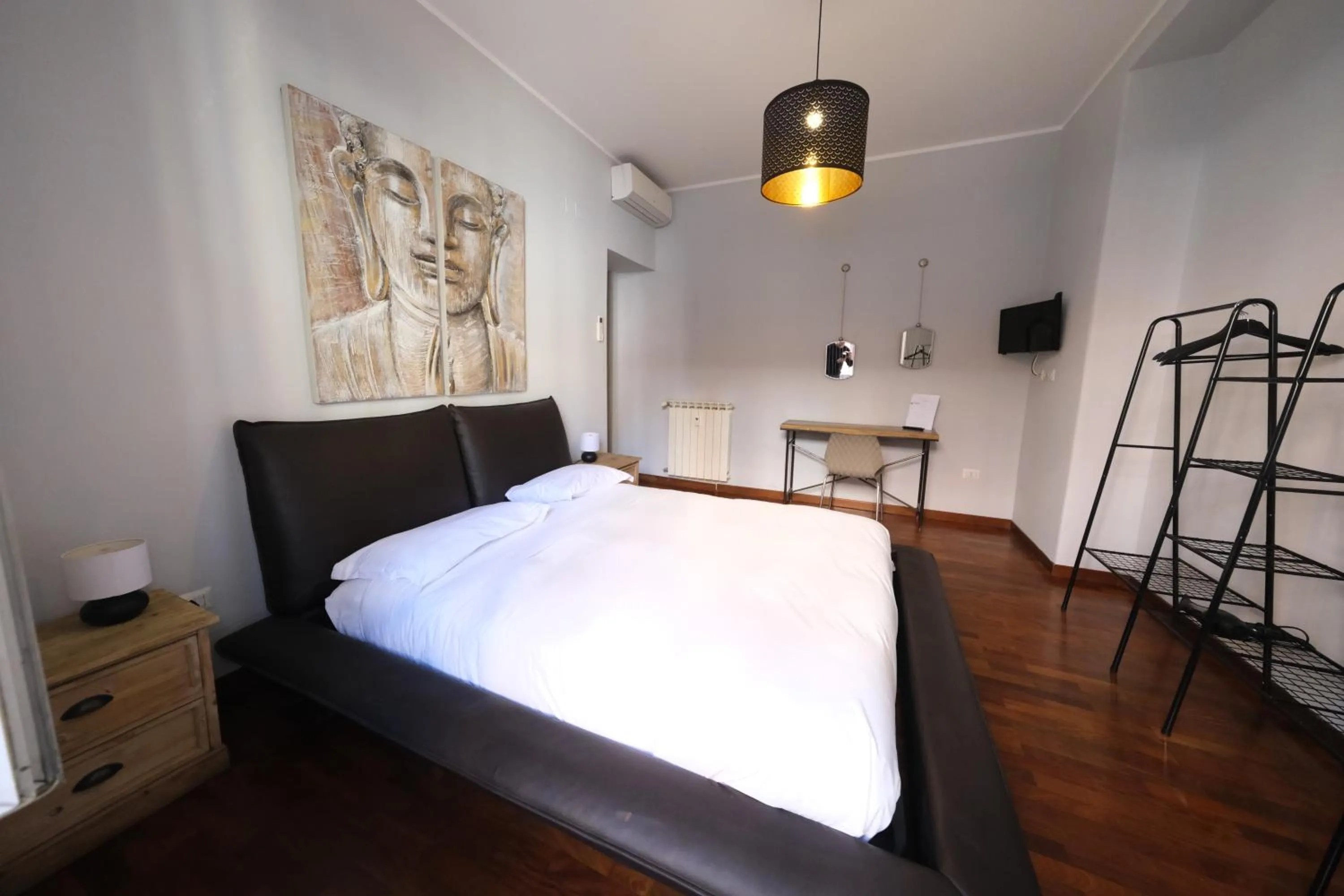 Bed in Roman Forum Holiday Termini