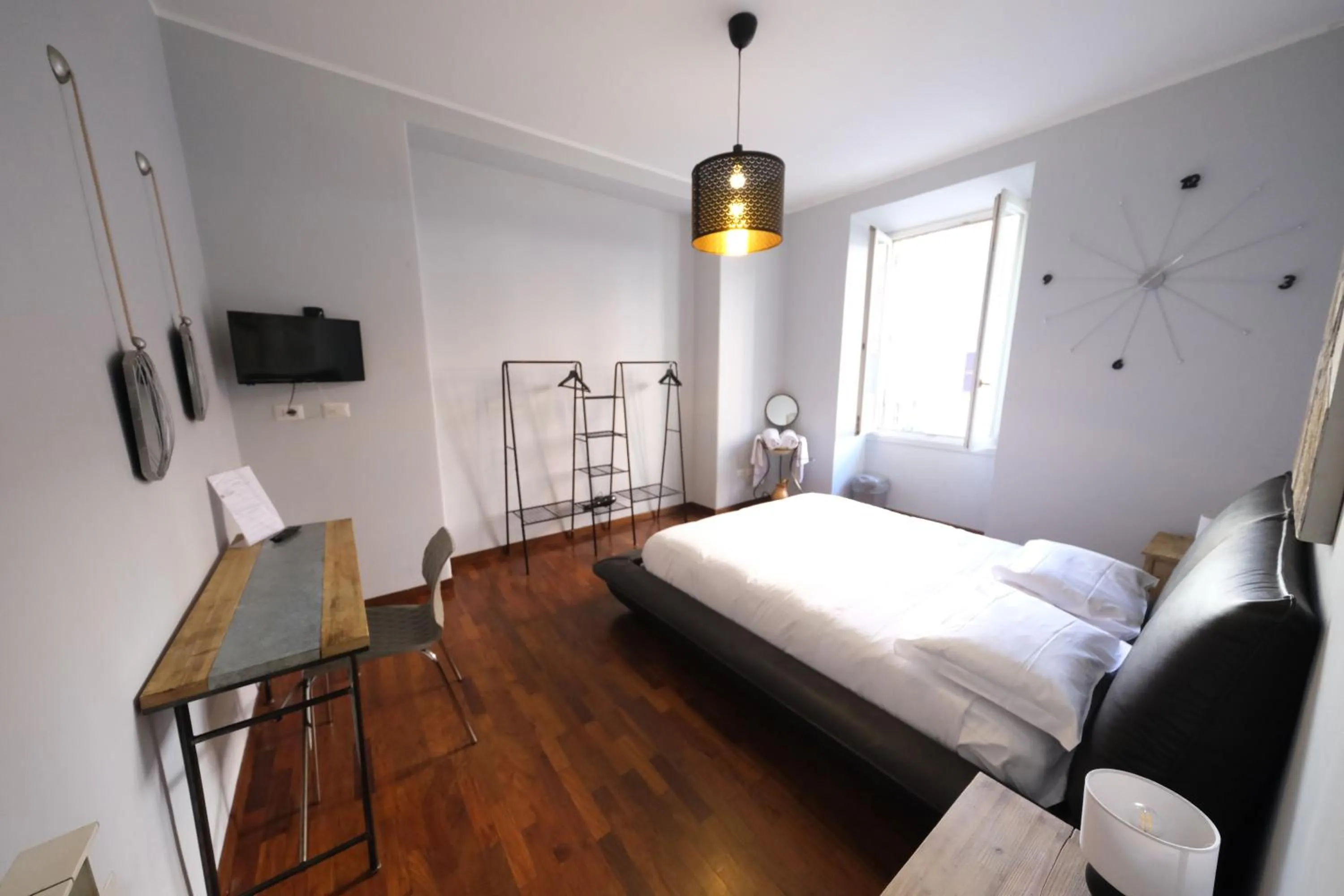 Bedroom, Bed in Roman Forum Holiday Termini