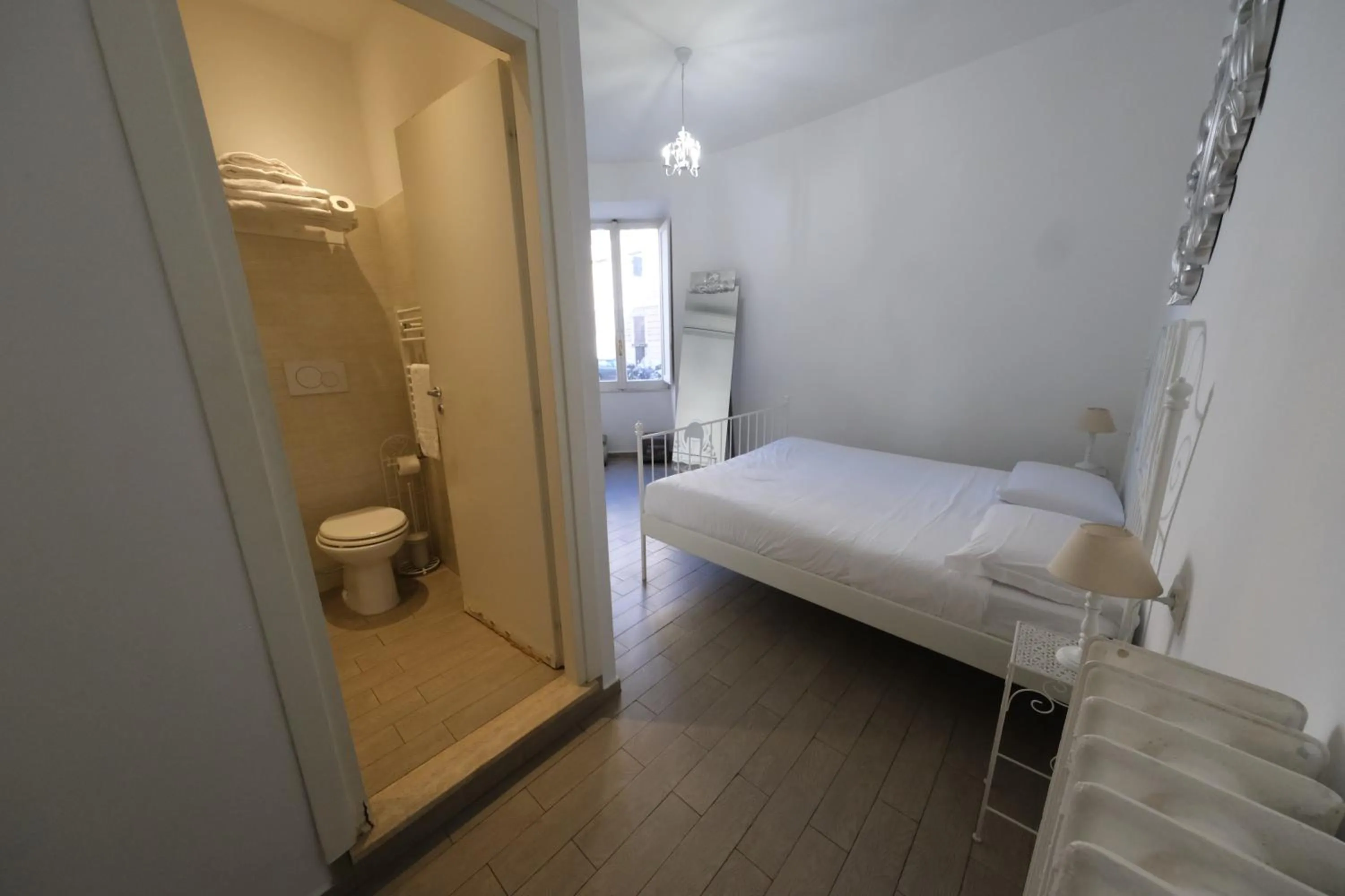 Bedroom, Bed in Roman Forum Holiday Termini