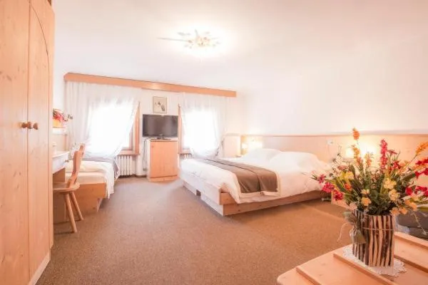 Bed in Hotel Villa Trieste