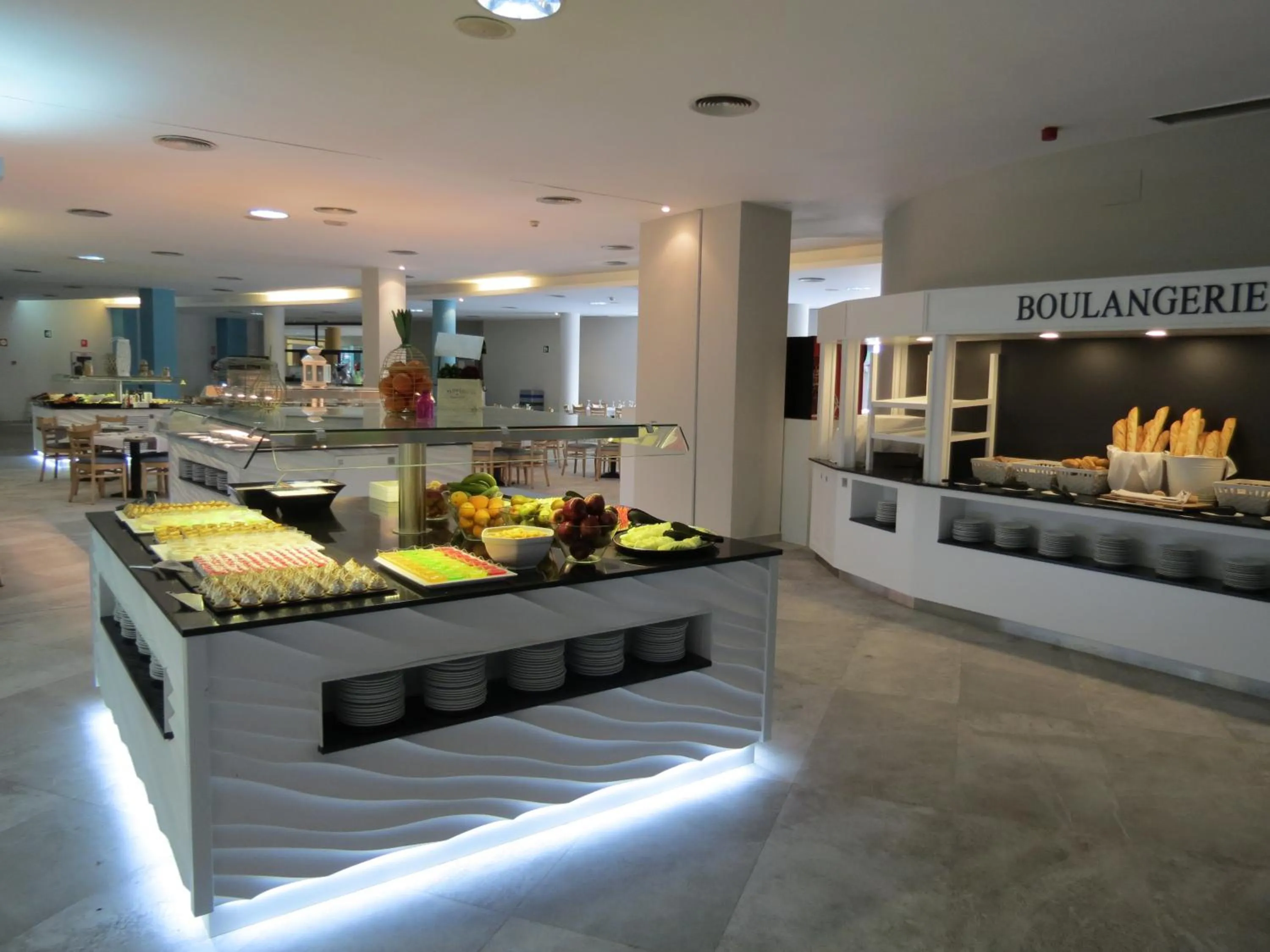 Food and drinks in Advise Hotels Reina